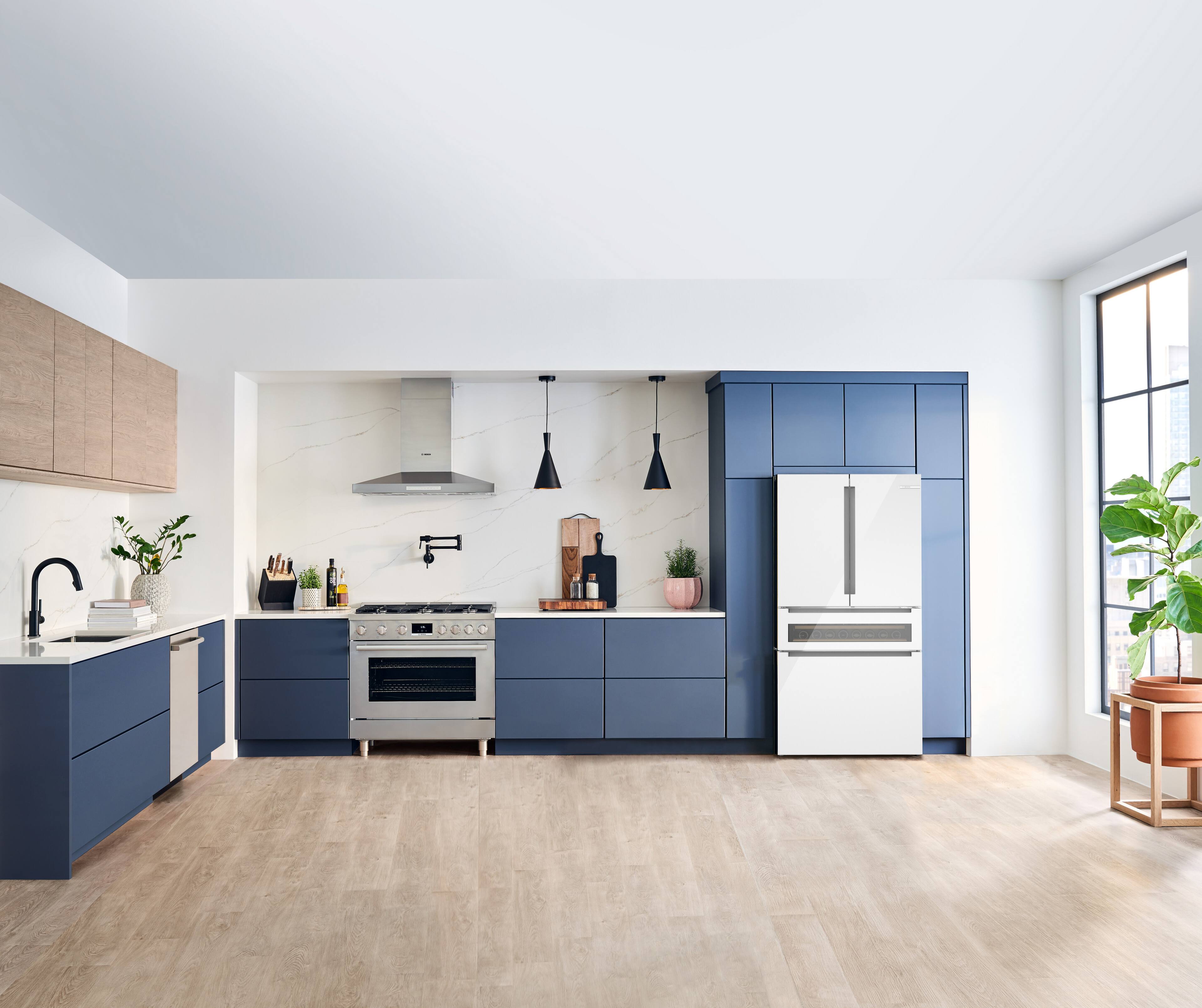 Alt View 11. Bosch - 800 Series 20.5 Cu. Ft. French Door Bottom Mount Counter-Depth Smart Refrigerator with Refreshment Center - White.