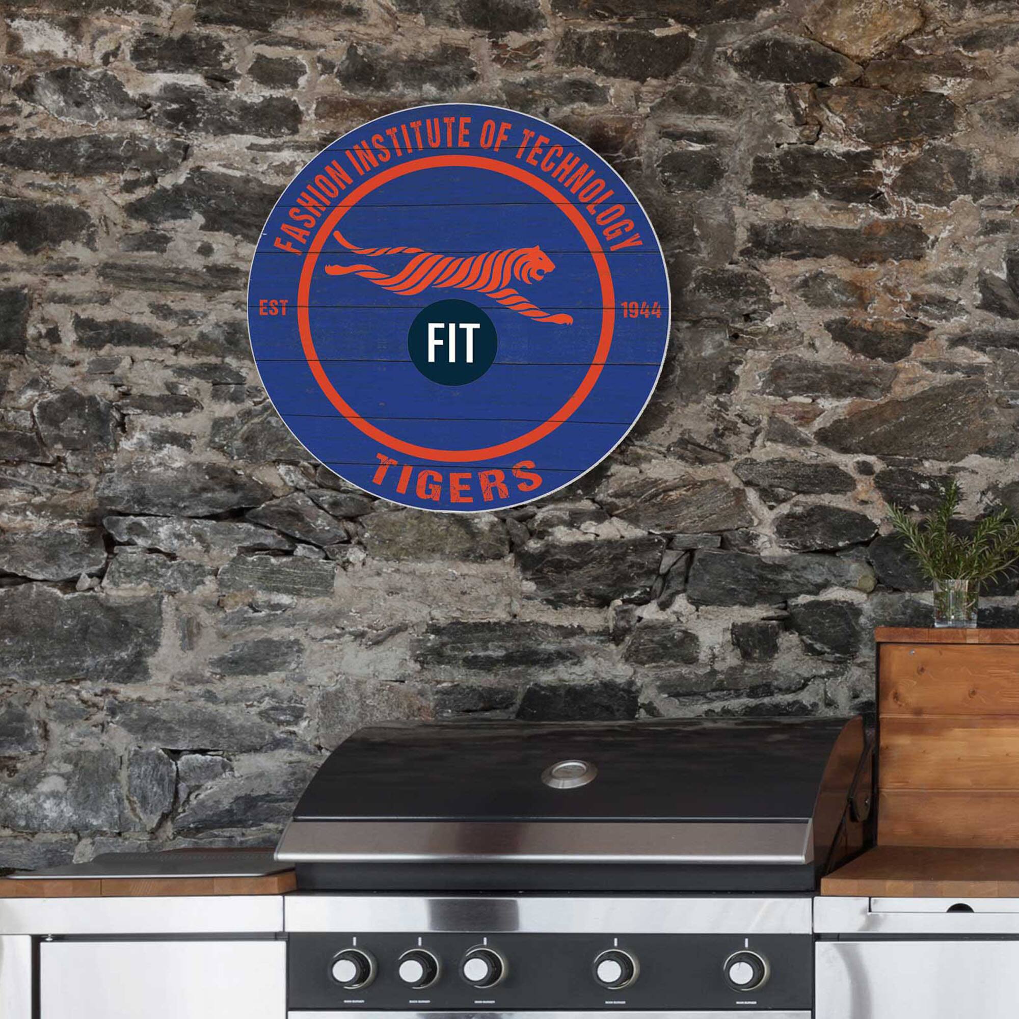 FASHION INSTITUTE OF TECHNOLOGY  
EST 1944  
FIT  
TIGERS