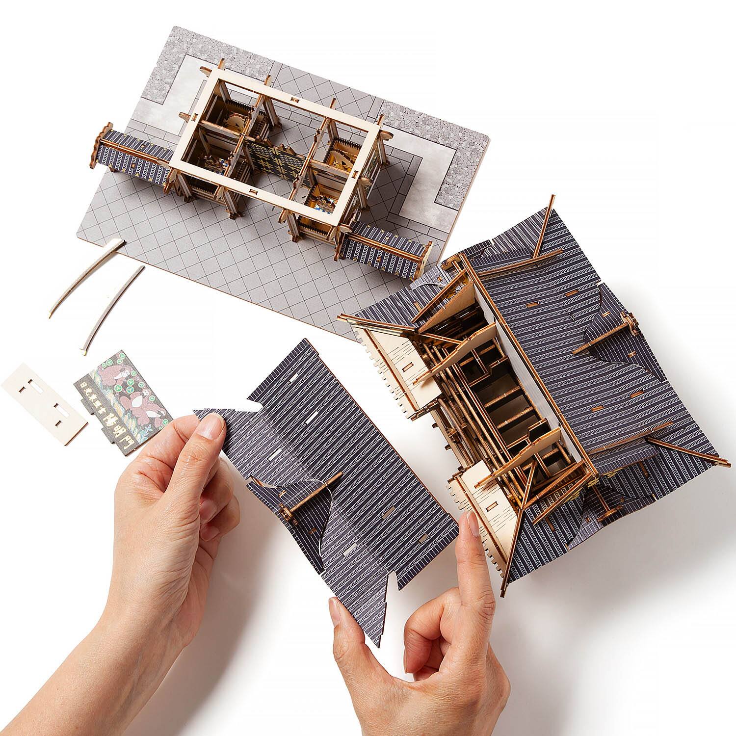 Left. 3D Puzzle - 3D DIY Puzzle: Nikko Toshogu Shrine: Yomeimon Gate Color - 259pcs.