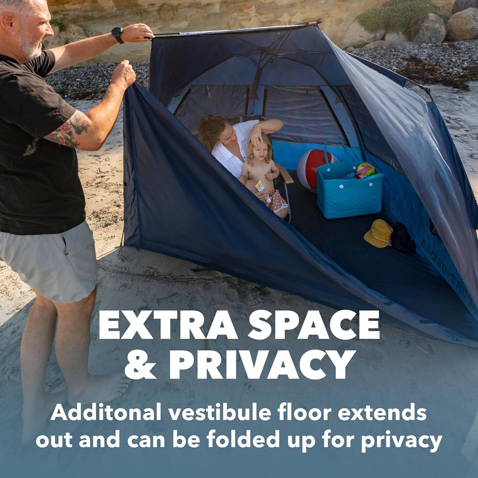 EXTRA SPACE & PRIVACY

Additional vestibule floor extends out and can be folded up for privacy