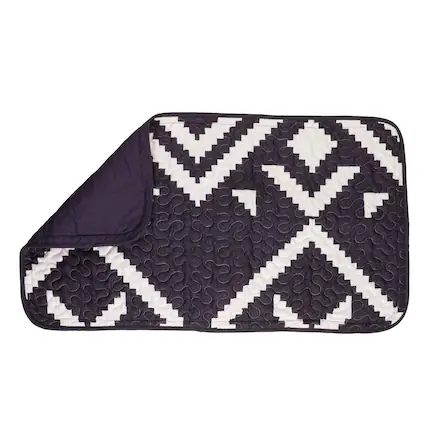 Front. Lavish Home - 2PC Twin Quilt Set with Sham - Navy Blue and White.
