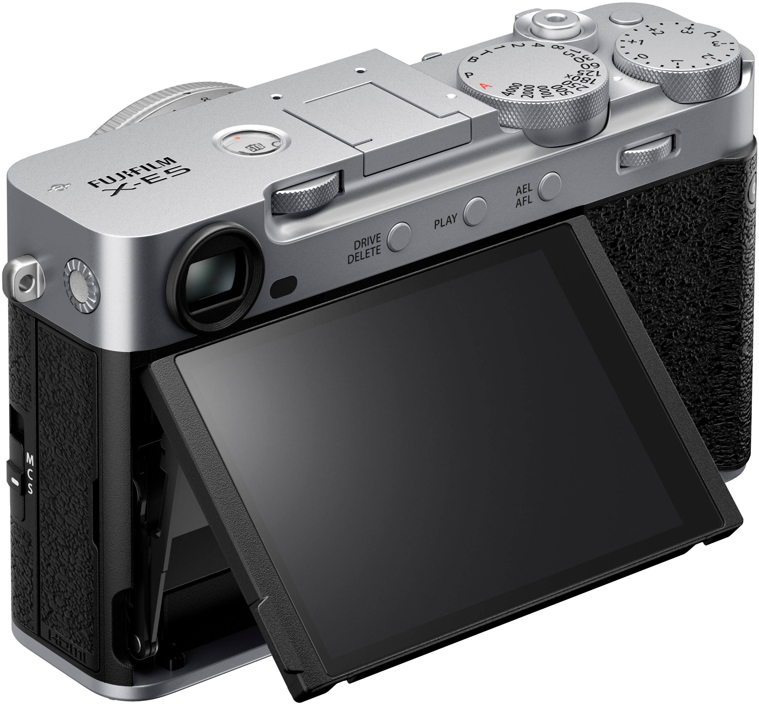 The text on the image reads "FUJIFILM X100S."