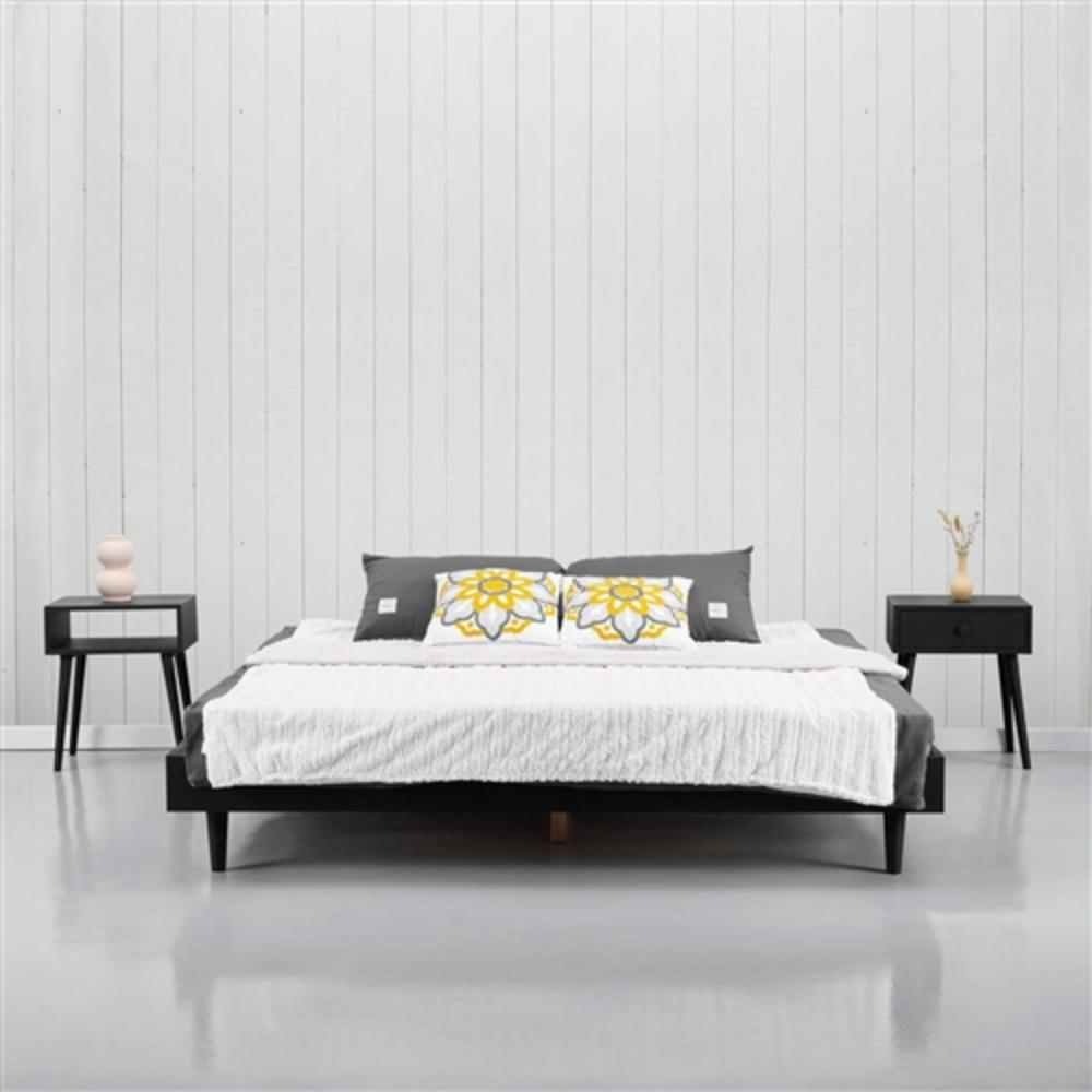 Angle. Hivvago - Queen size Mid-Century Modern Platform Bed Frame in Black Wood Finish - Black.