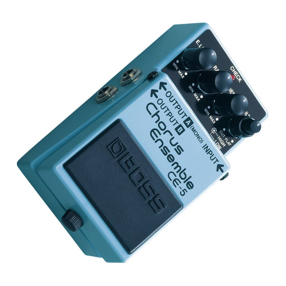 E.L MIN RA MAX - CHECK  
MIN DE  
OUTPUT OUTPUT MIN MAX  
IL A Chorus (MONO)  
INPUT LOW HIGH CUT FLAT CUT FLAT  
bBOSS Ensemble CE-5