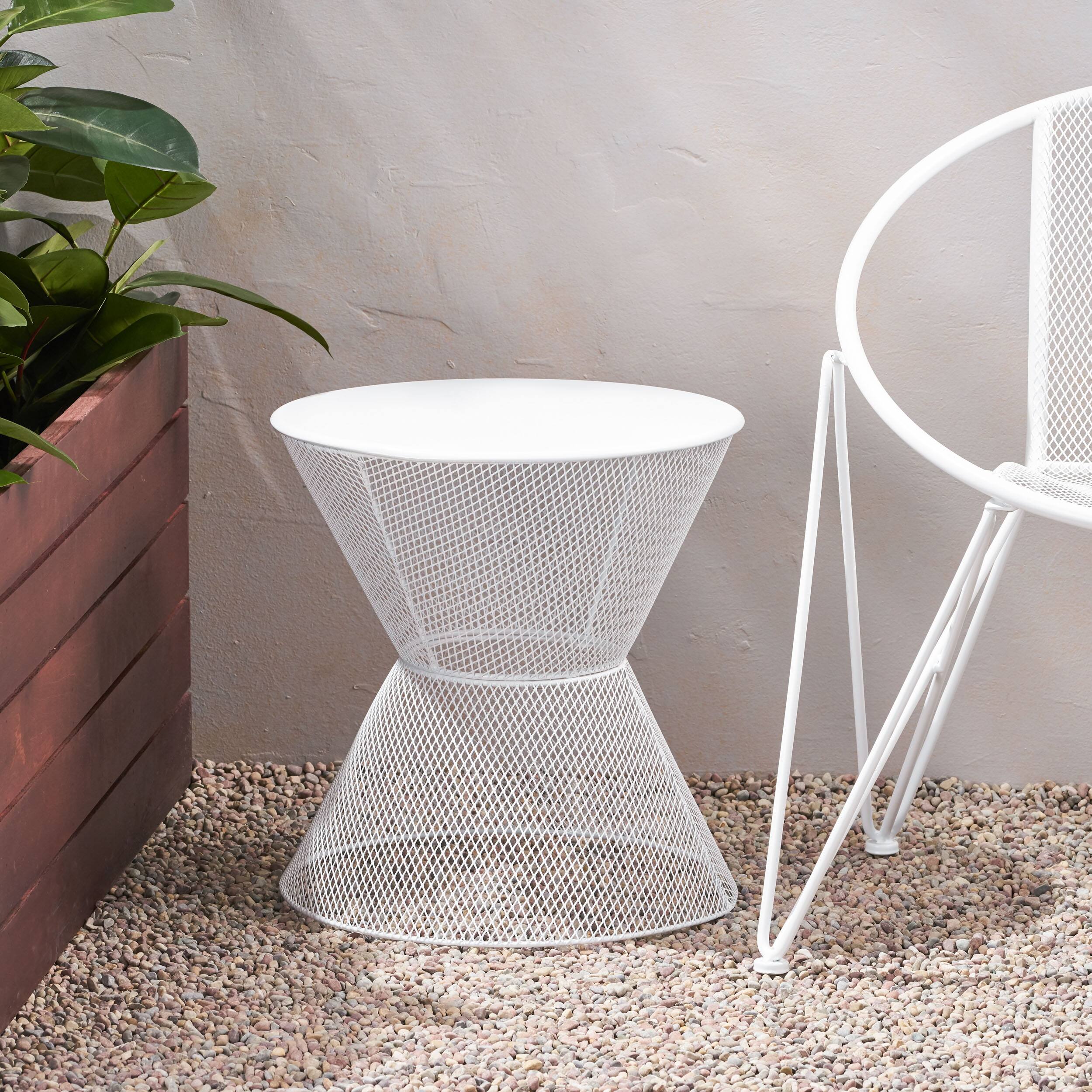 Left. APRILSOUL - Contemporary Side Table with Mesh Design in Matte White Iron - Matte White.
