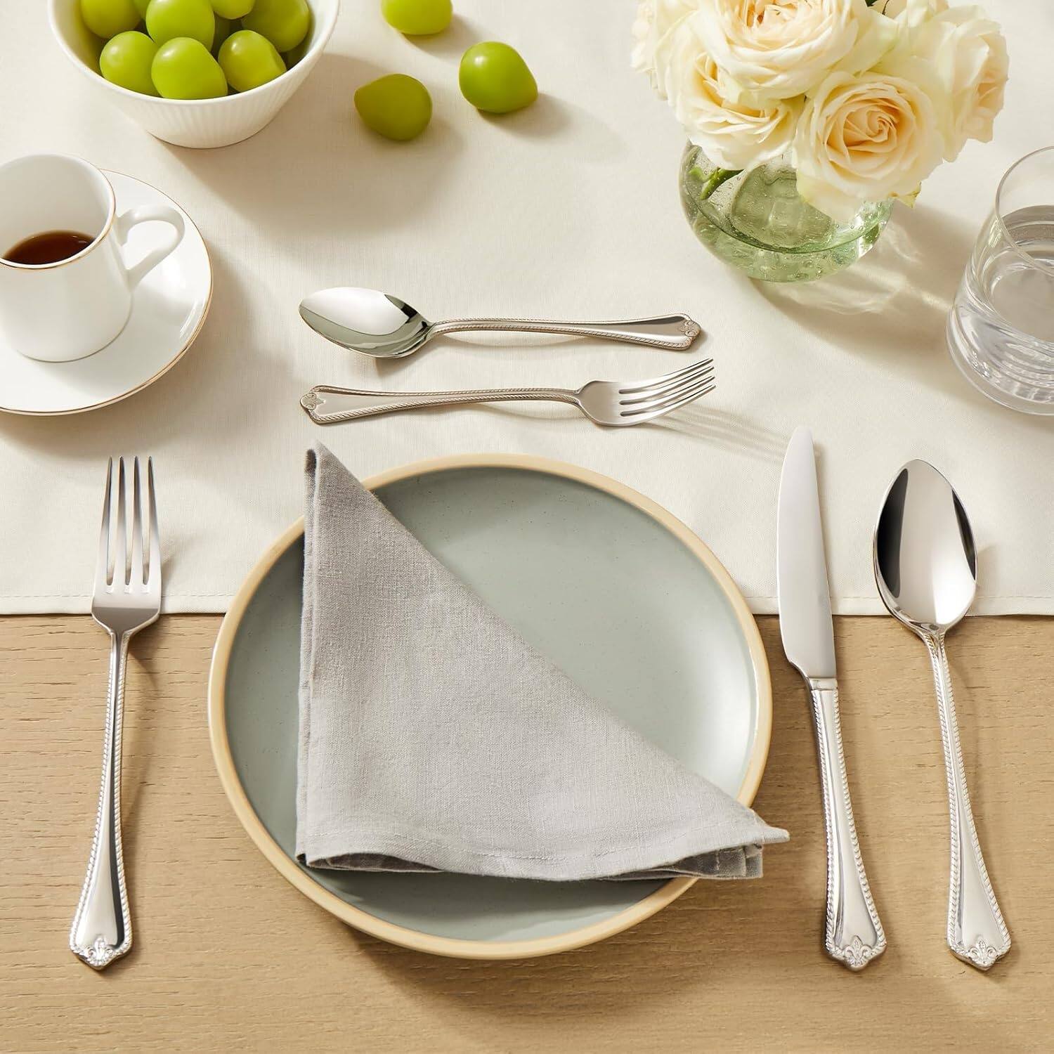 Left. Dazzed Corner - 40-piece Stainless Steel Flatware Set Cutlery Set for 8,Silverware Set - Silver.