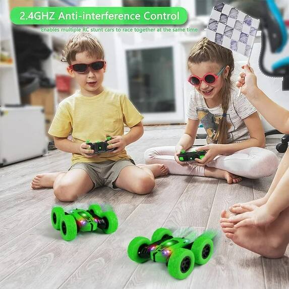 2.4GHz Anti-interference Control  
enables multiple RC stunt cars to race together at the same time