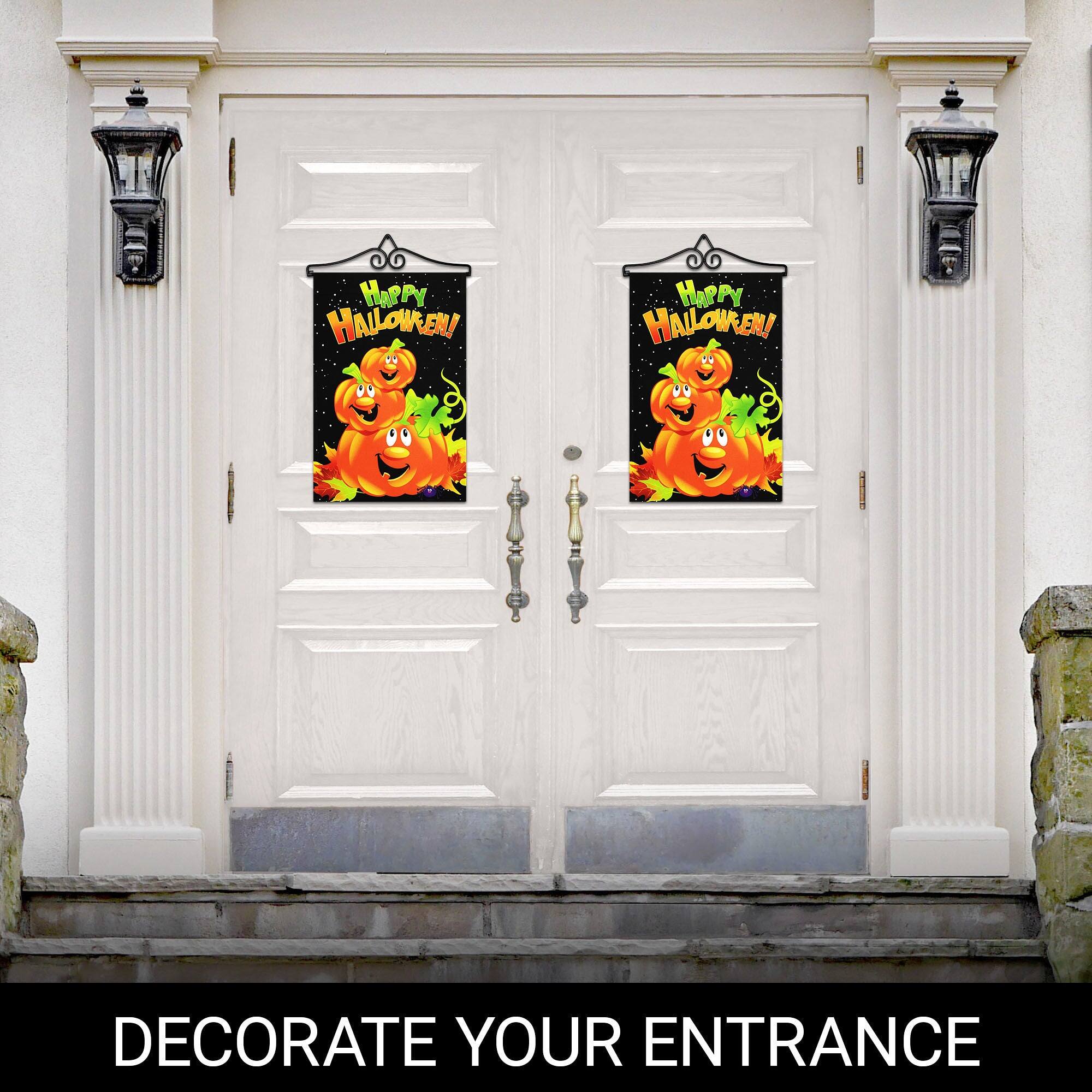 Happy Halloween!  
Happy Halloween!  
Decorate Your Entrance