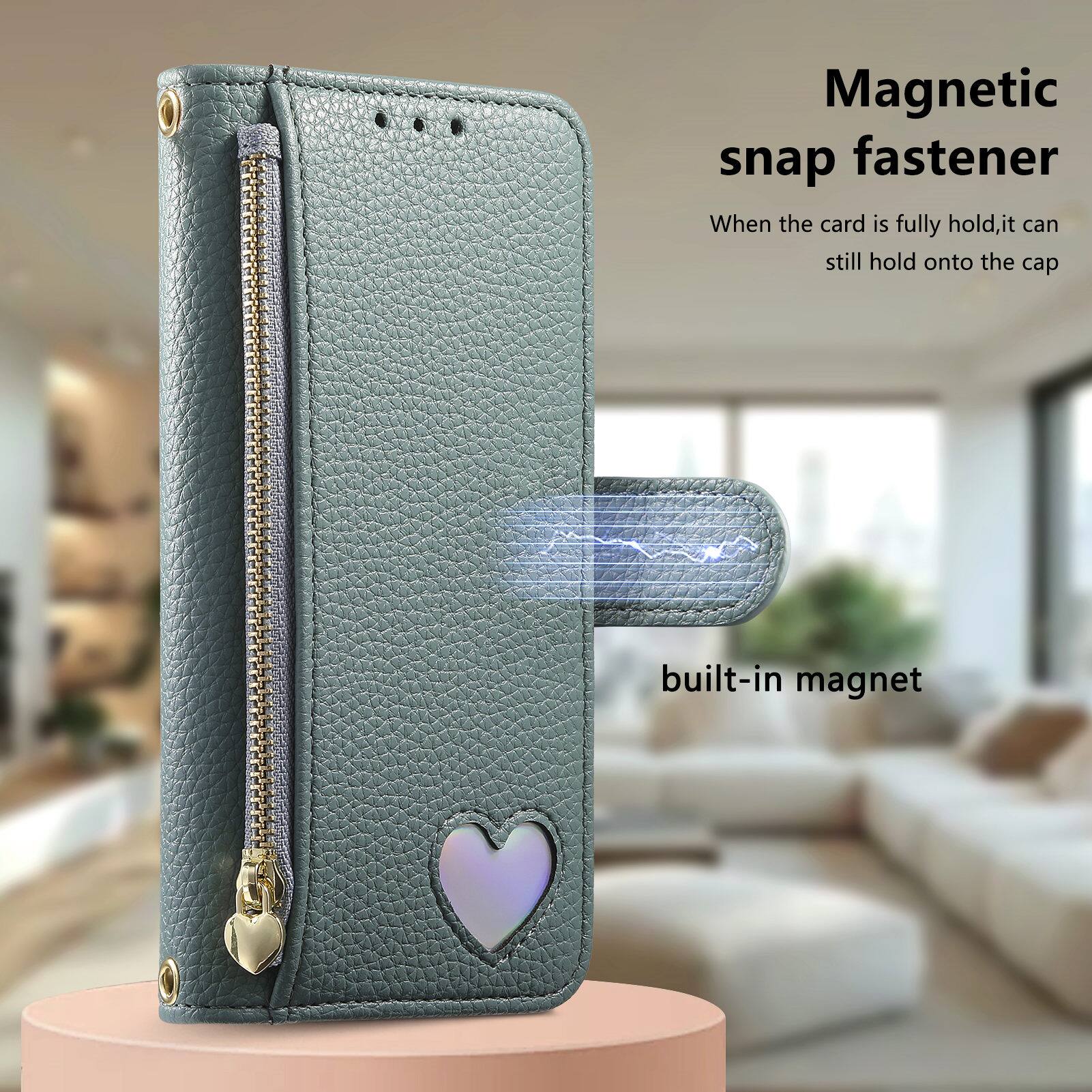 Magnetic snap fastener  
When the card is fully hold, it can still hold onto the cap  
built-in magnet