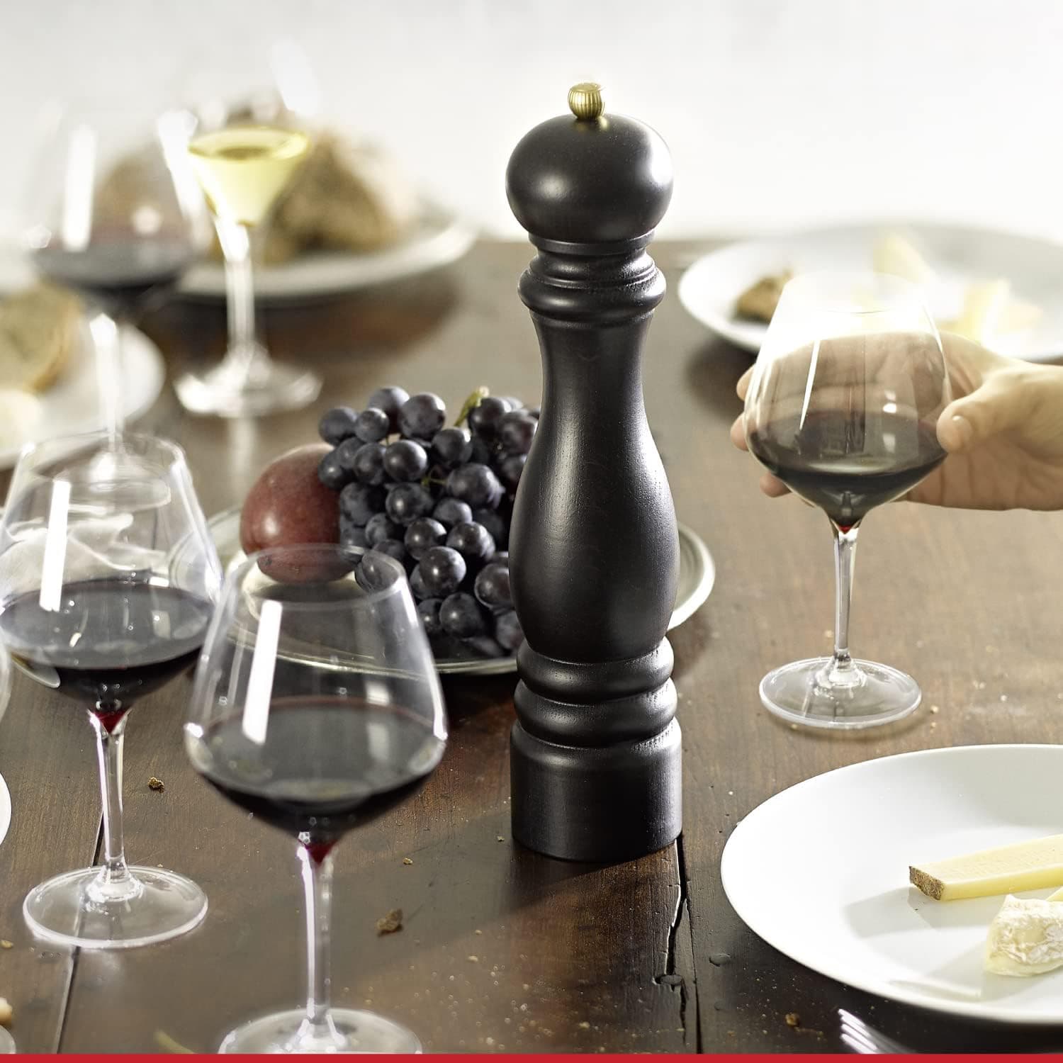 Alt View 2. FINEAK - Paris Adjustable Manual Pepper Mill, Chocolate Beechwood - Black.