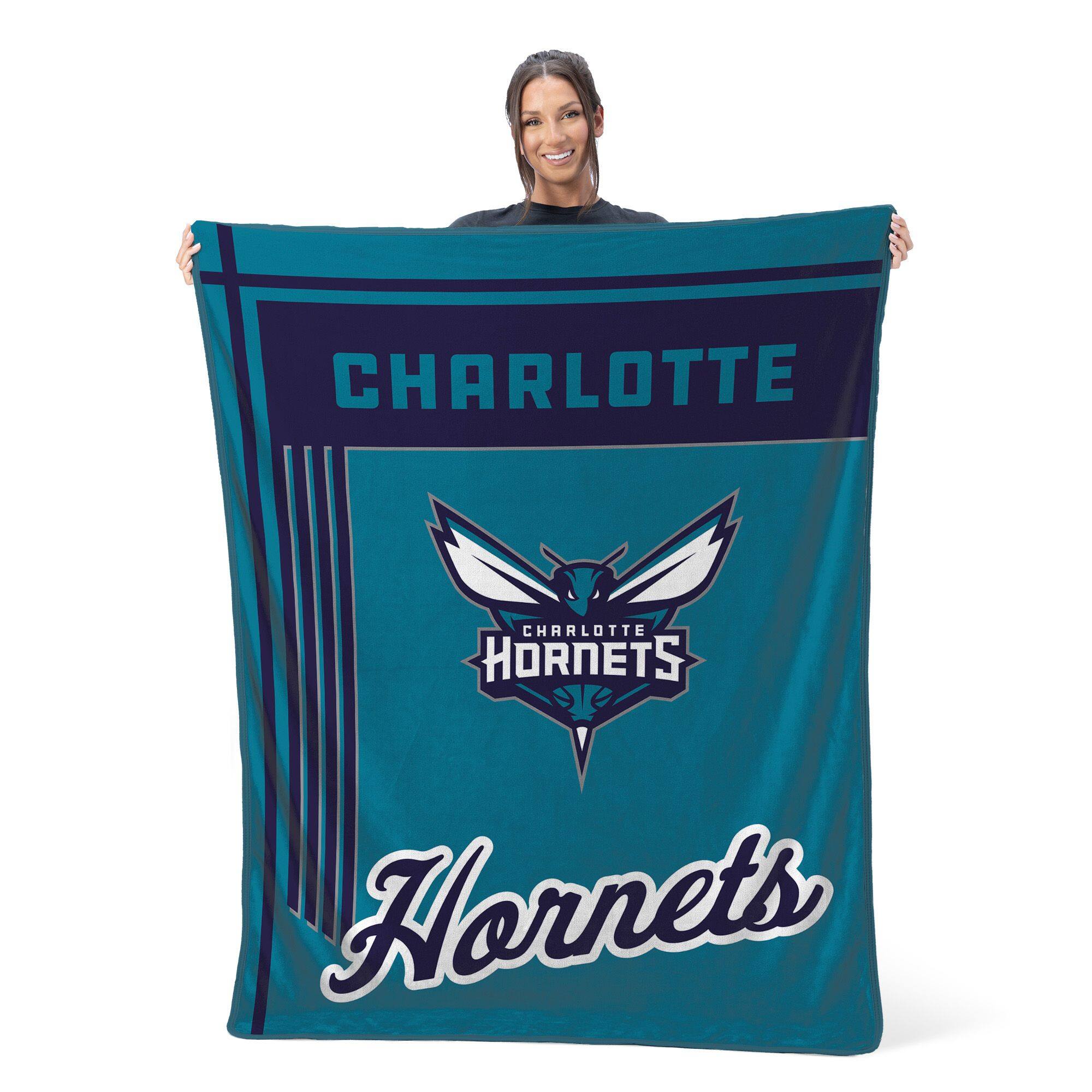 CHARLOTTE  
CHARLOTTE HORNETS  
HORNETS