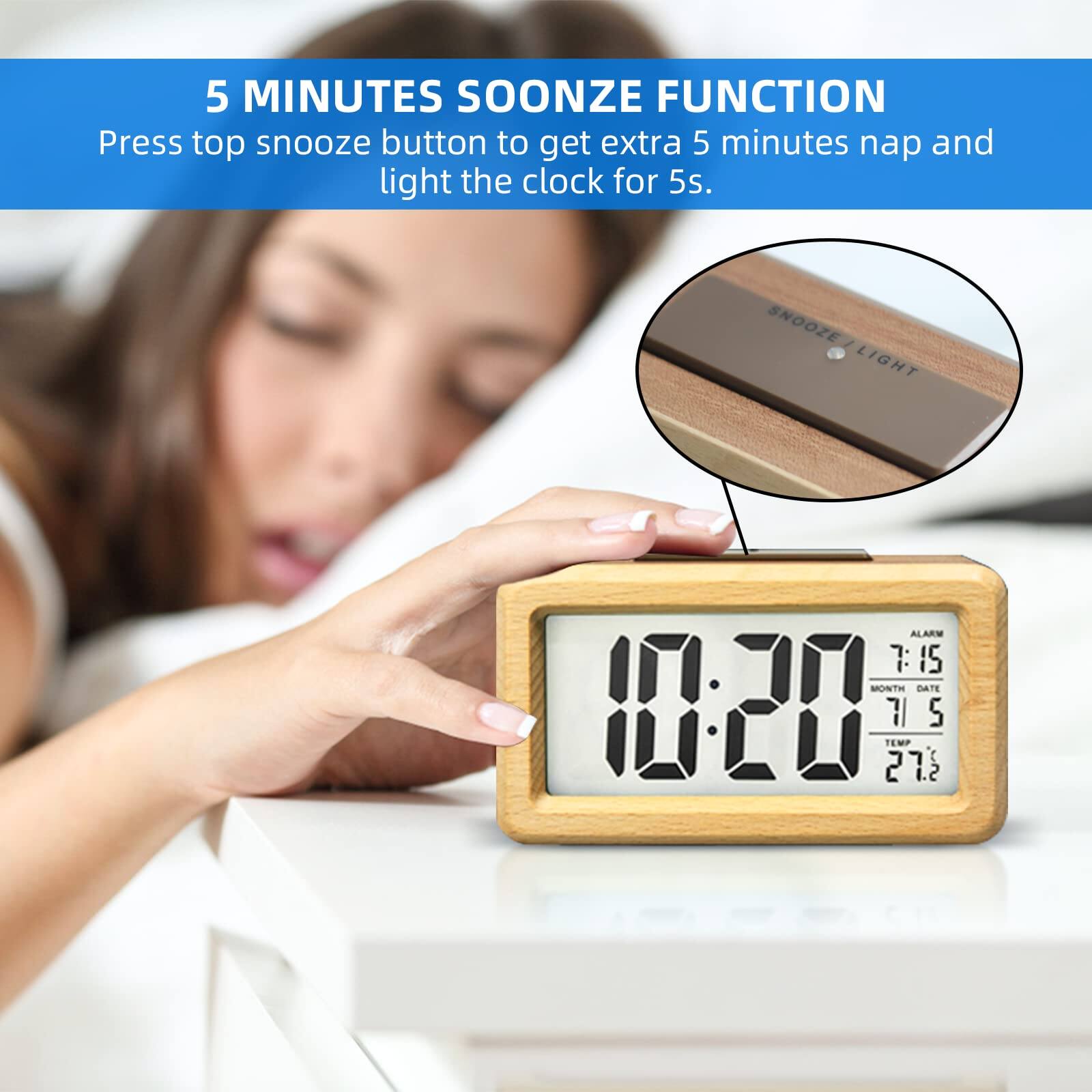 5 MINUTES SNOOZE FUNCTION  
Press top snooze button to get extra 5 minutes nap and light the clock for 5s.  

SNOOZE LIGHT ALARM  
7:15  
MONTH DATE 10 20  
TEMP 27.2