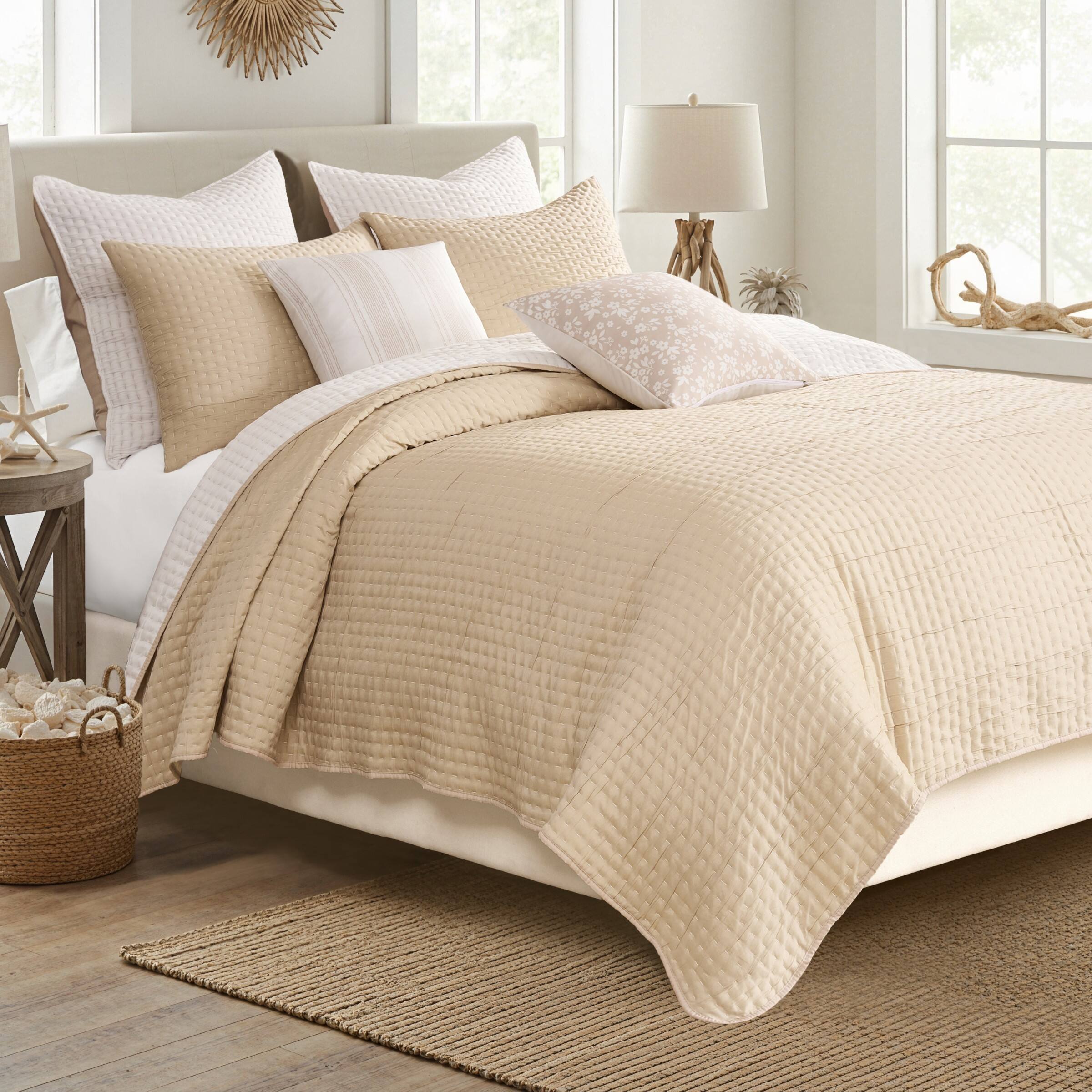 Left. BreeBe - Homestead Natural Coverlet Set 3-Piece King/Cal King - Natural.
