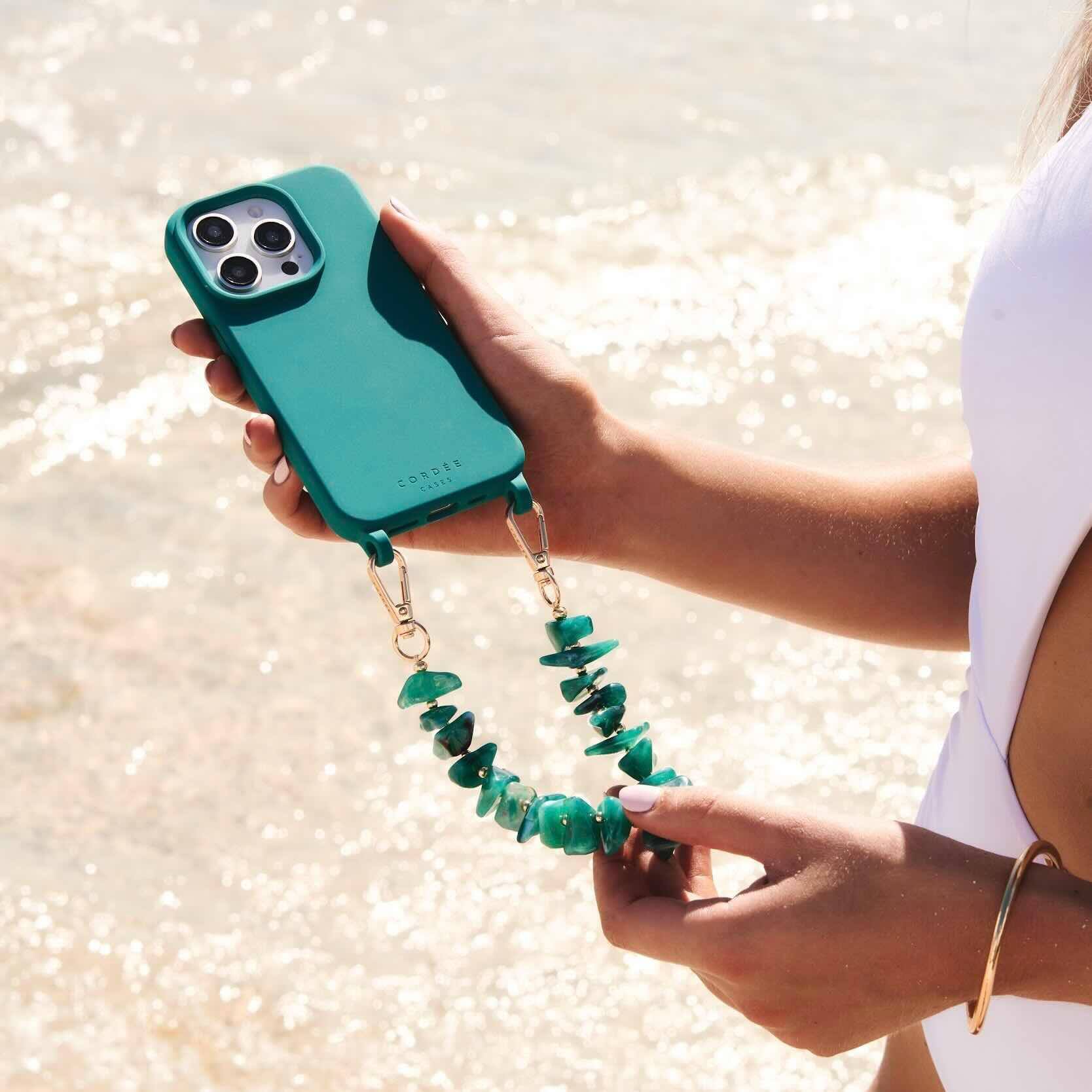 Angle. Cordée Cases - Turquoise Tide Phone Chain Set - Turquoise.