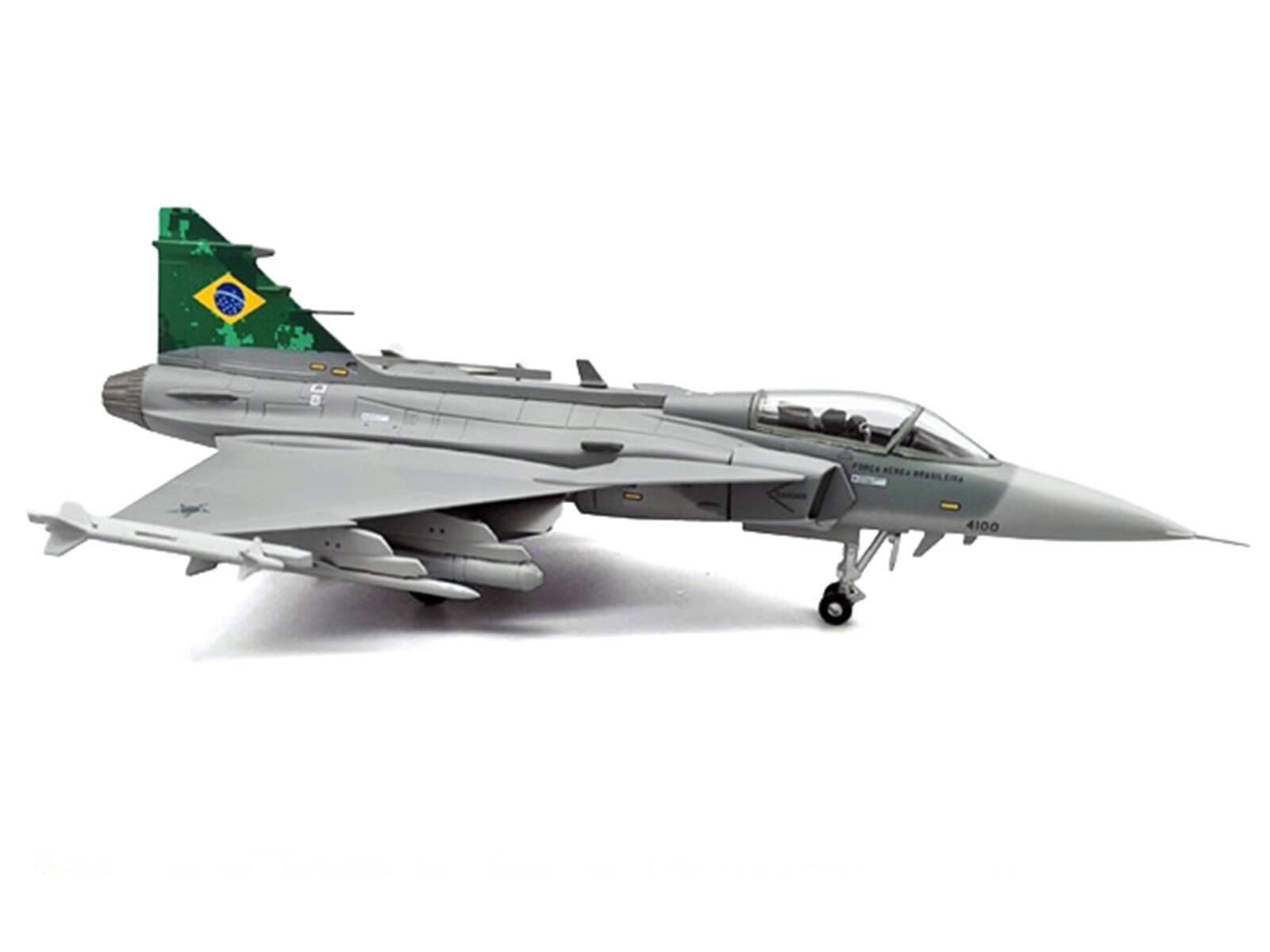 Alt View 2. Aviation 72 - Saab JAS 39E Gripen Fighter Aircraft "Brazilian Air Force" 1/72 Diecast Model by Aviation 72.