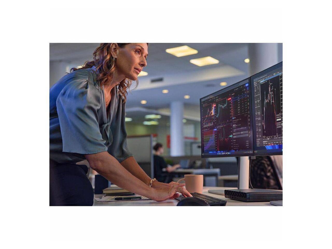 Alt View 5. HP - HP EliteDesk 8 G1i - Intel Core Ultra 7 265T - vPro - 16GB - 256GB SSD - Intel Q870 - Windows 11 Pro - Wi-Fi 7 - 90W - Black.