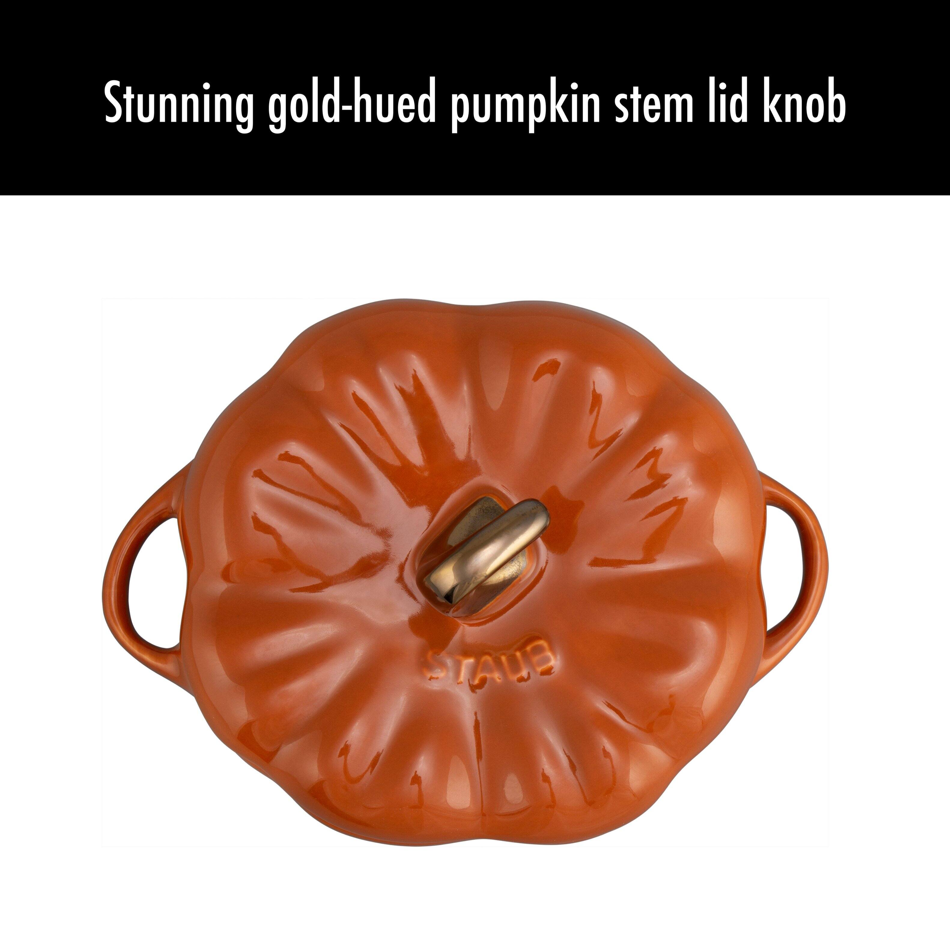 Stunning gold-hued pumpkin stem lid knob

STAUB