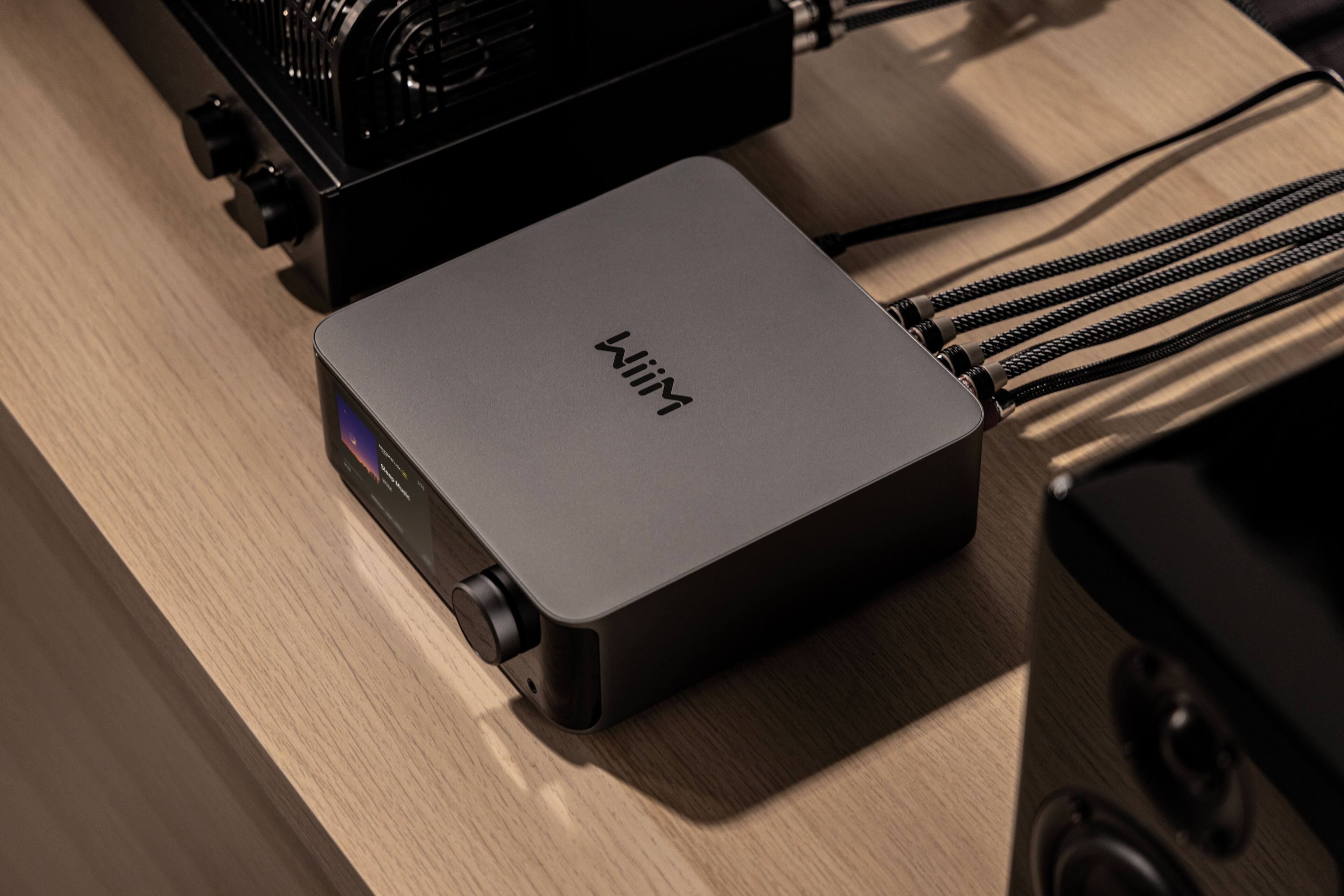 Alt View 6. WiiM - Ultra Digital Music Hub - Space Gray.