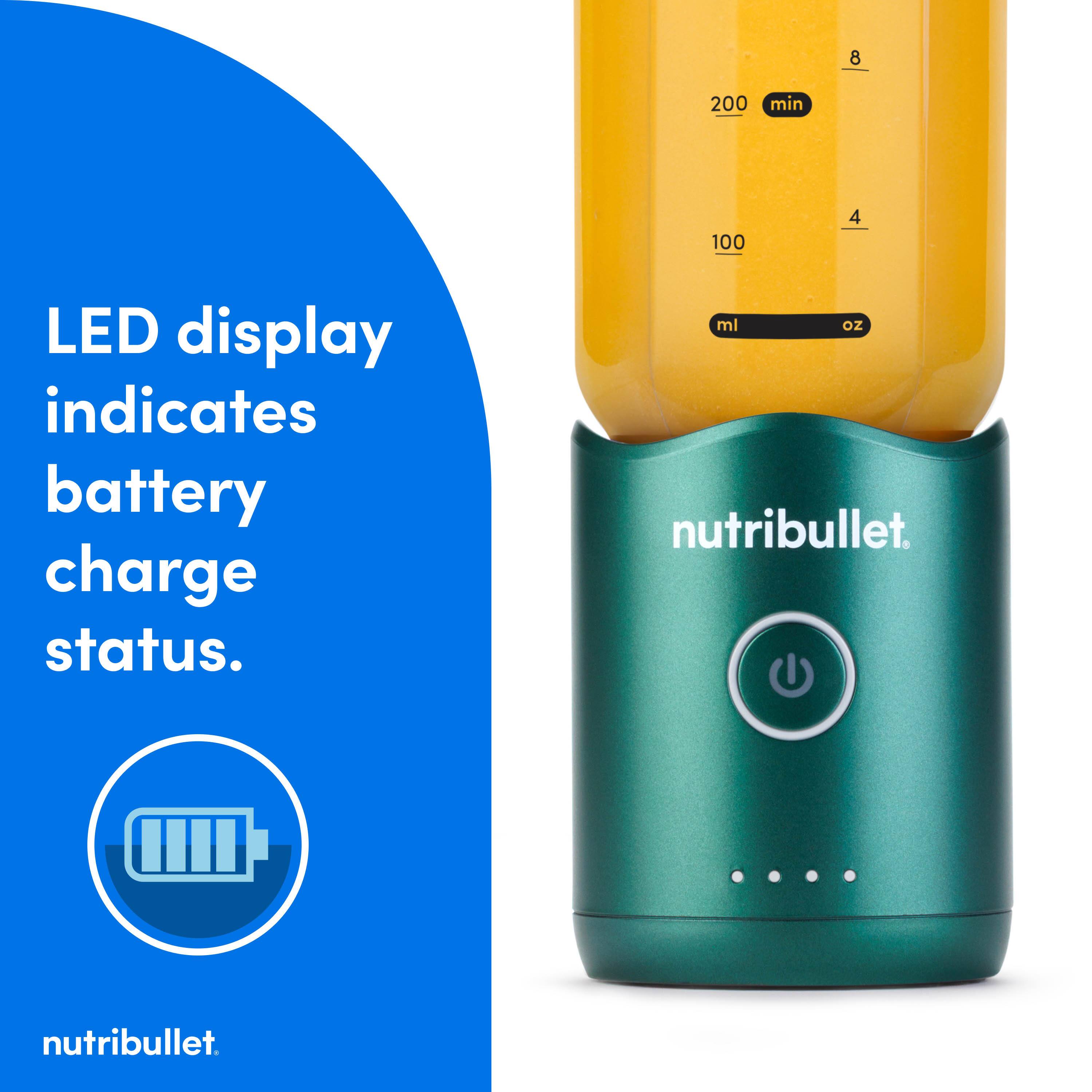 LED display indicates battery charge status.  
nutribullet.