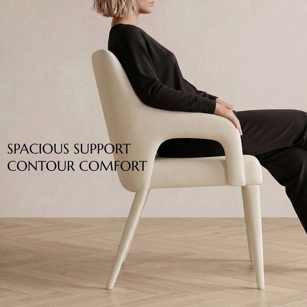 SPACIOUS SUPPORT  
CONTOUR COMFORT