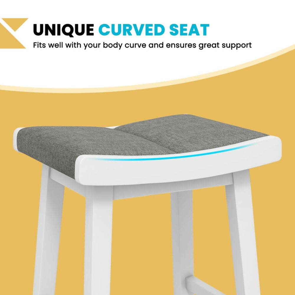 UNIQUE CURVED SEAT  
Fits well with your body curve and ensures great support