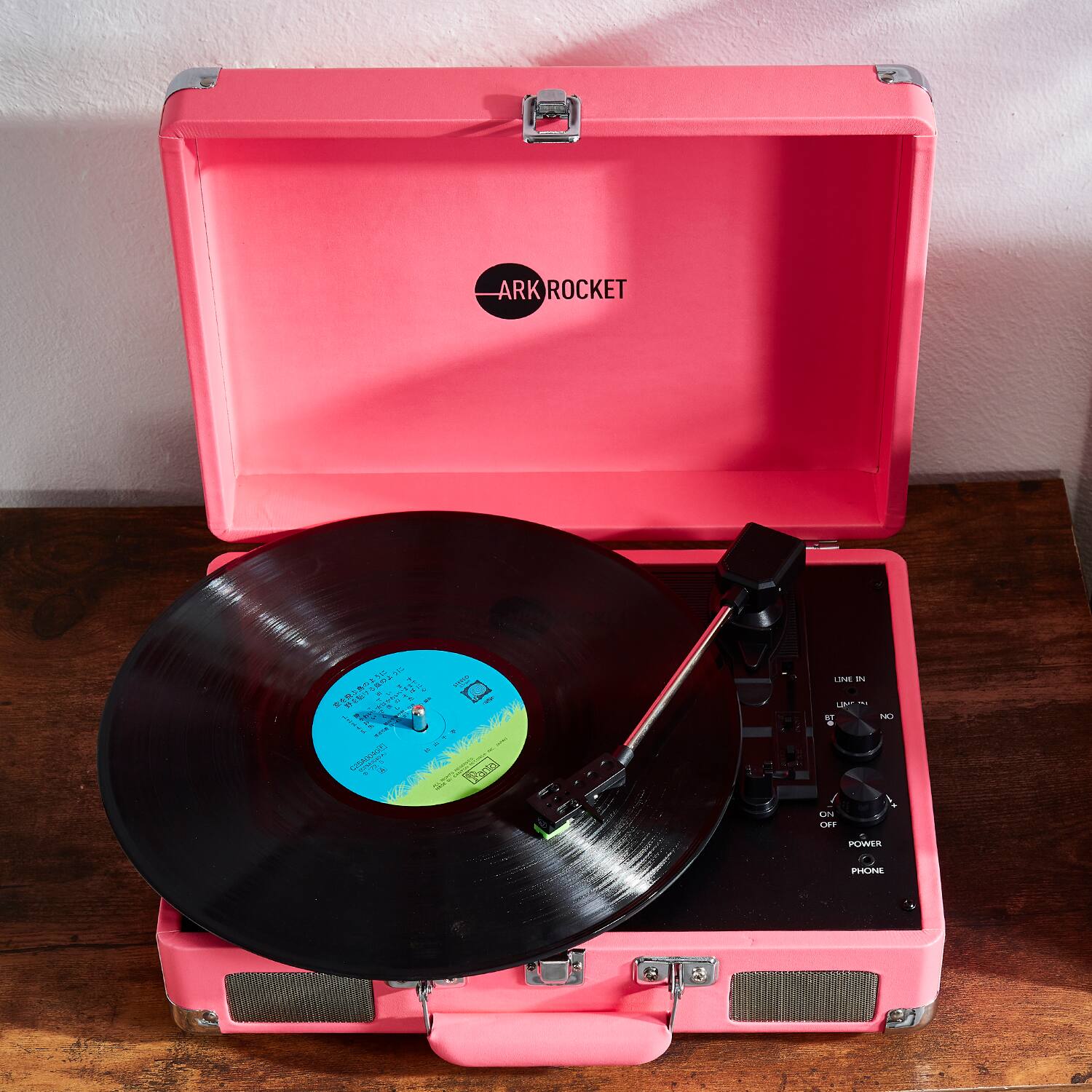 ARK ROCKET

A d Tw + 4 . - - -- - A TAST V0a SA - Poct VAAN - ME P - HO CN Y PLSER PRLITE