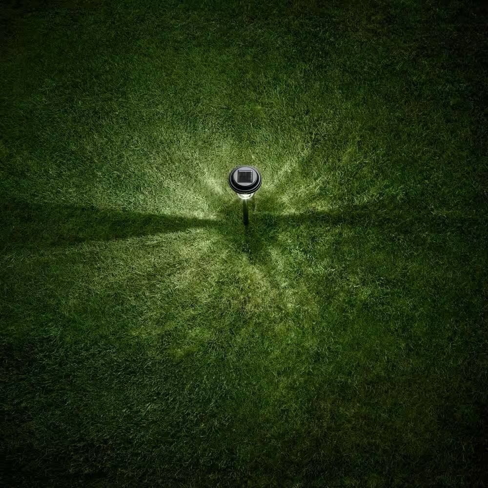 Back. Hivvago - 4 Pack - Solar LED Light Set - Outdoor Path Lighting in Black - black.