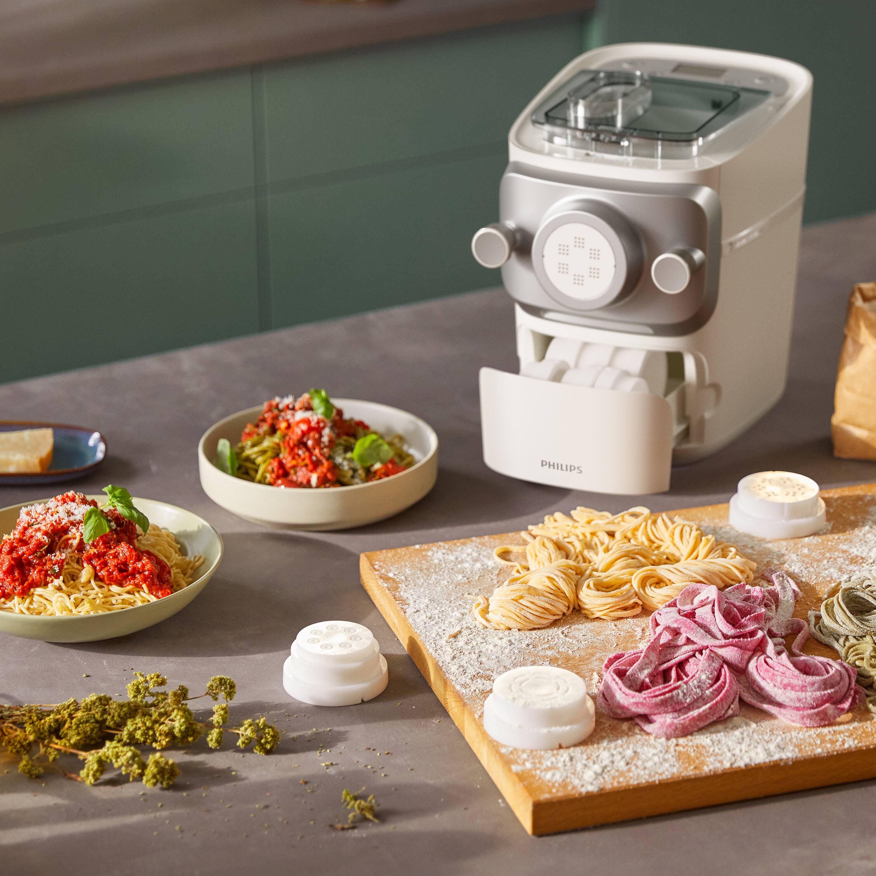 Alt View 2. Philips - 7000 Series Pasta Maker - White.