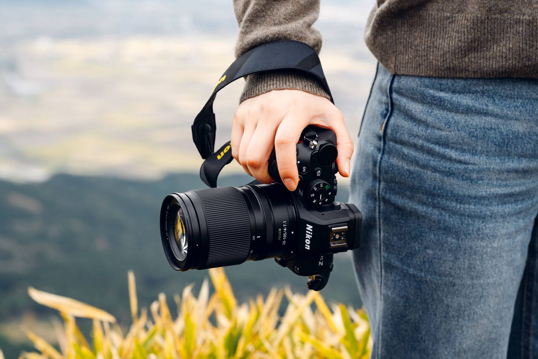 On 8 DW u S N tu d I 5 e - 24 NKKOR 24-105/4-7.1 Nikon Zs