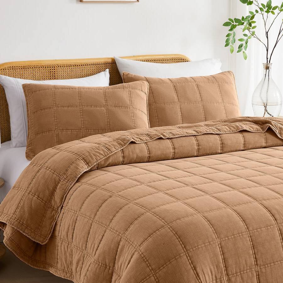 Angle. Hivvago - Full/Queen Size 3-Piece Taupe Brown Sienna Faded Stone Washed Cotton Quilt Set - Taupe, Brown.