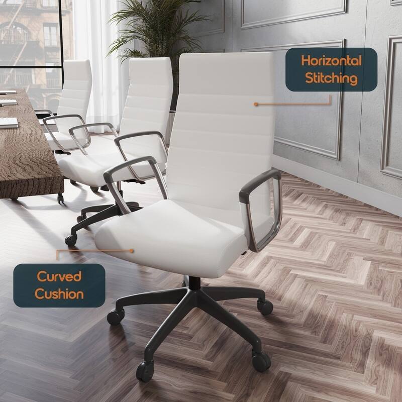 Horizontal Stitching  
Curved Cushion