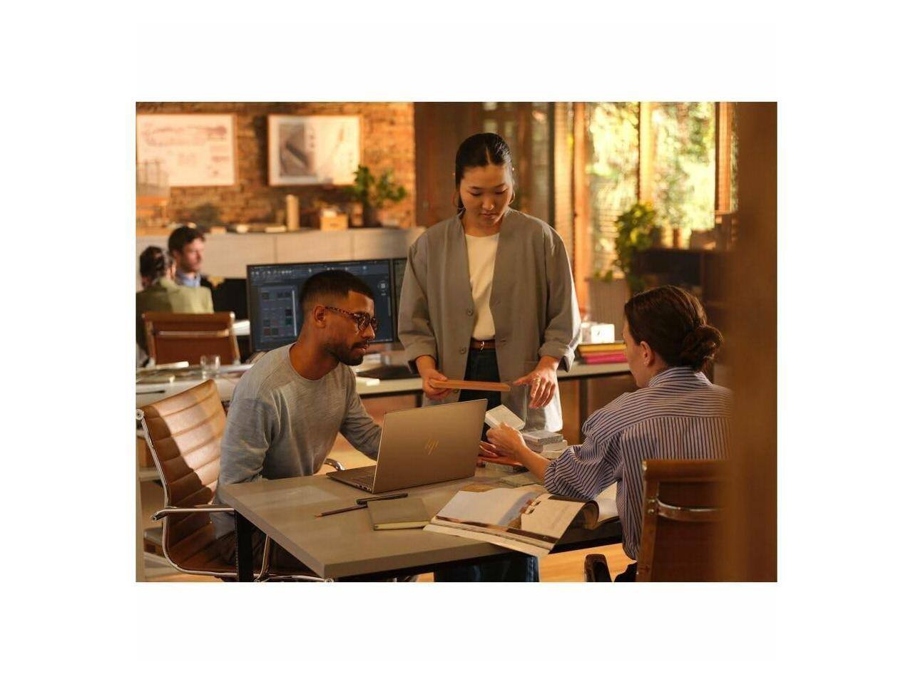 Alt View 8. HP - HP ZBook 8 G1ah 14" - Ryzen 5 PRO 230 - 16 GB - 512 GB SSD - Win 11 Pro - Radeon 760M - Wi-Fi 7 (BX7L8UT#ABA) - Meteor Silver.