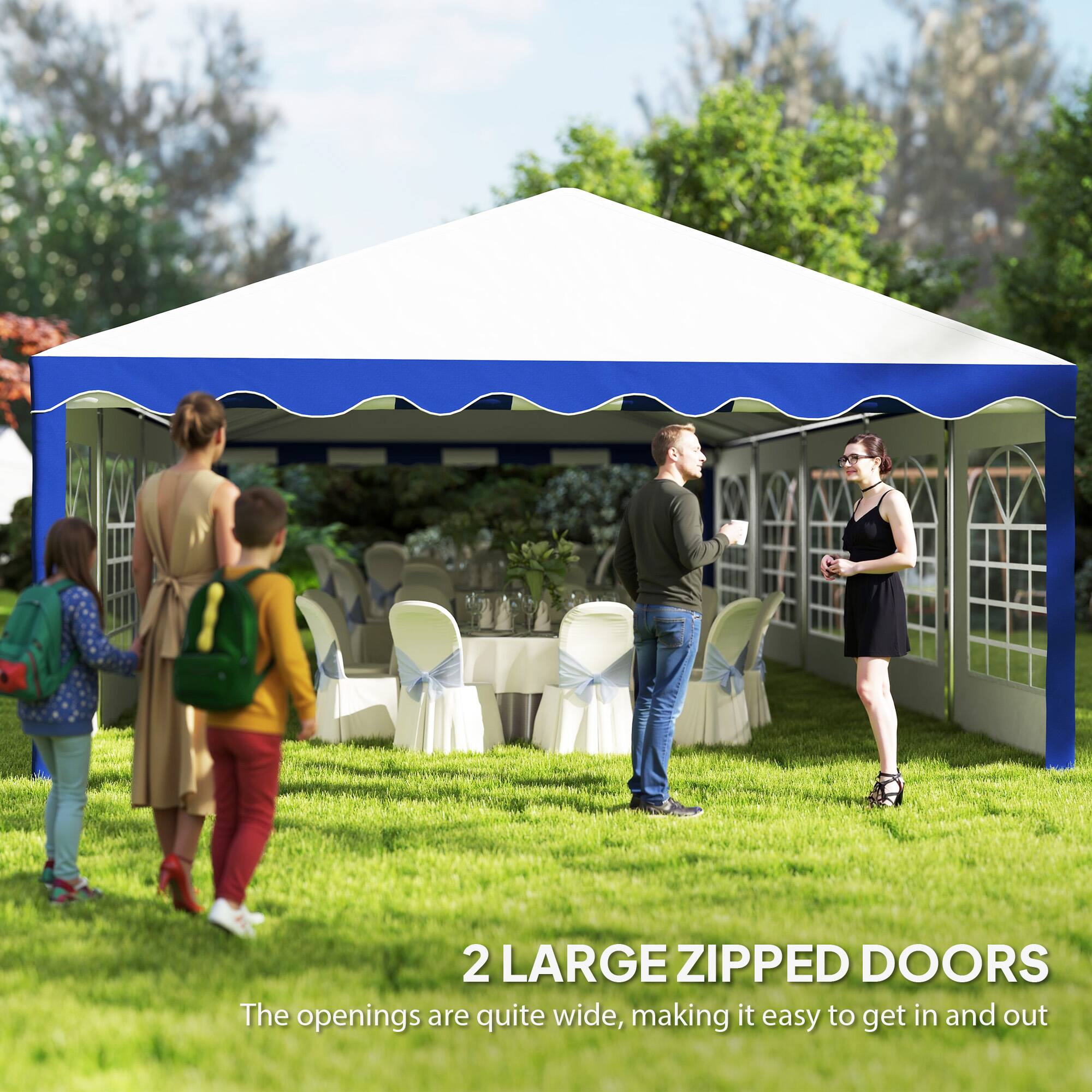 2 LARGE ZIPPED DOORS
The openings are quite wide, making it easy to get in and out