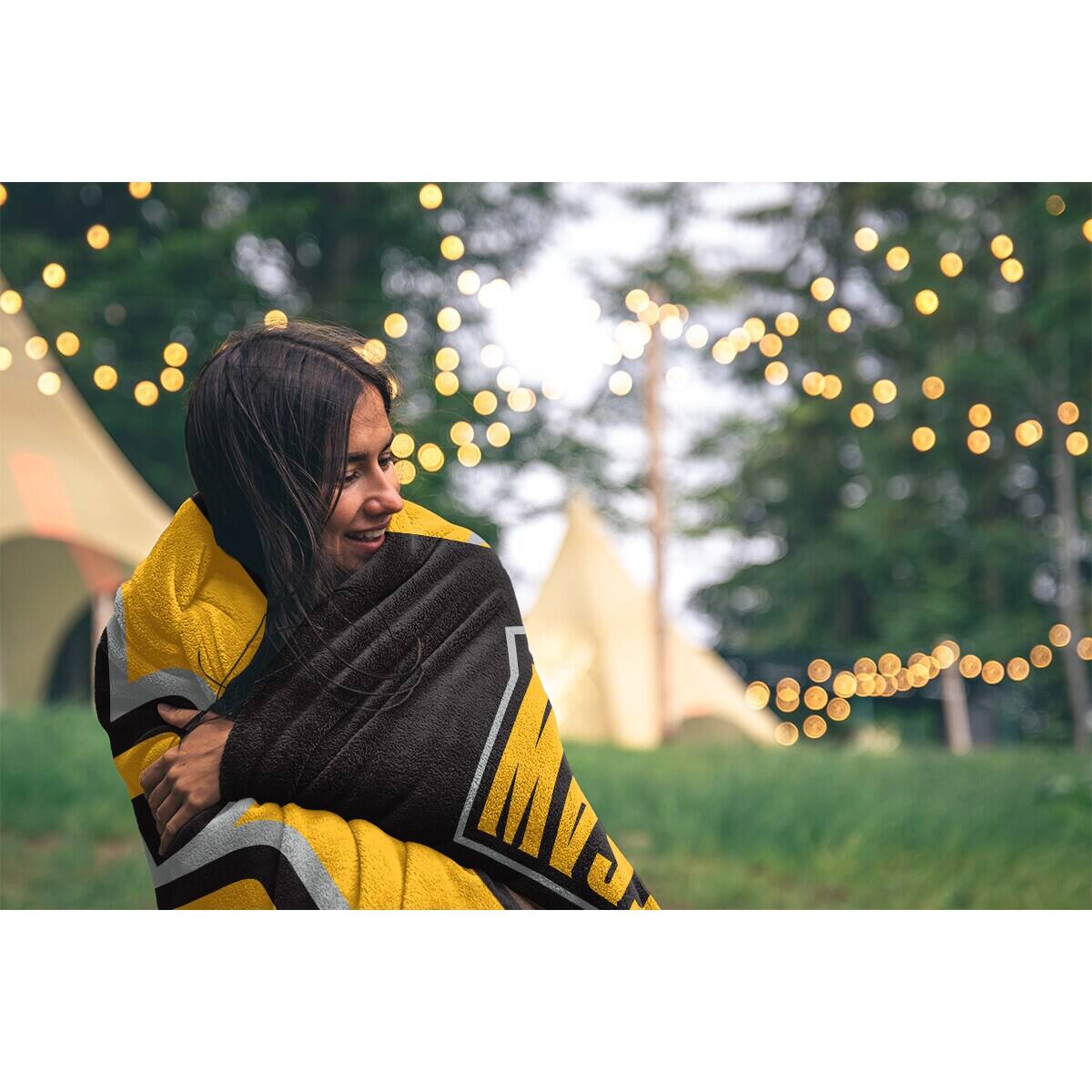 Alt View 1. Pegasus - Kennesaw State Owls 50" x 60" Endzone Ultra Soft Throw Blanket - Multicolor.