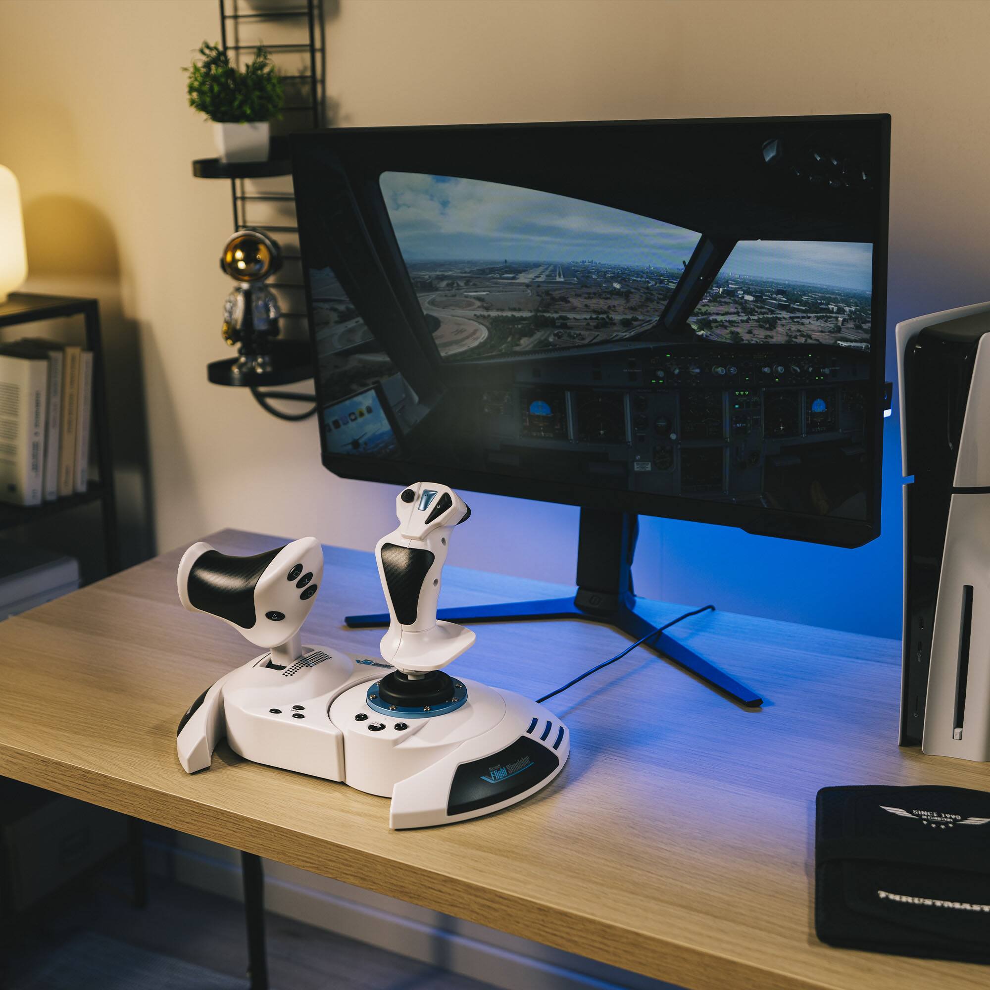 800 Te Sedtr n THRUSTMASTER