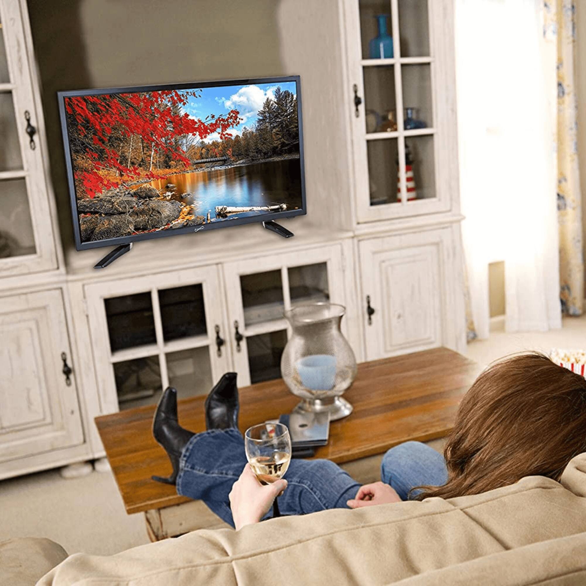 Alt View 4. Supersonic - 24" 12 Volt ACDC Widescreen LED HDTV with USB, SD Card Reader and HDMI - Black.