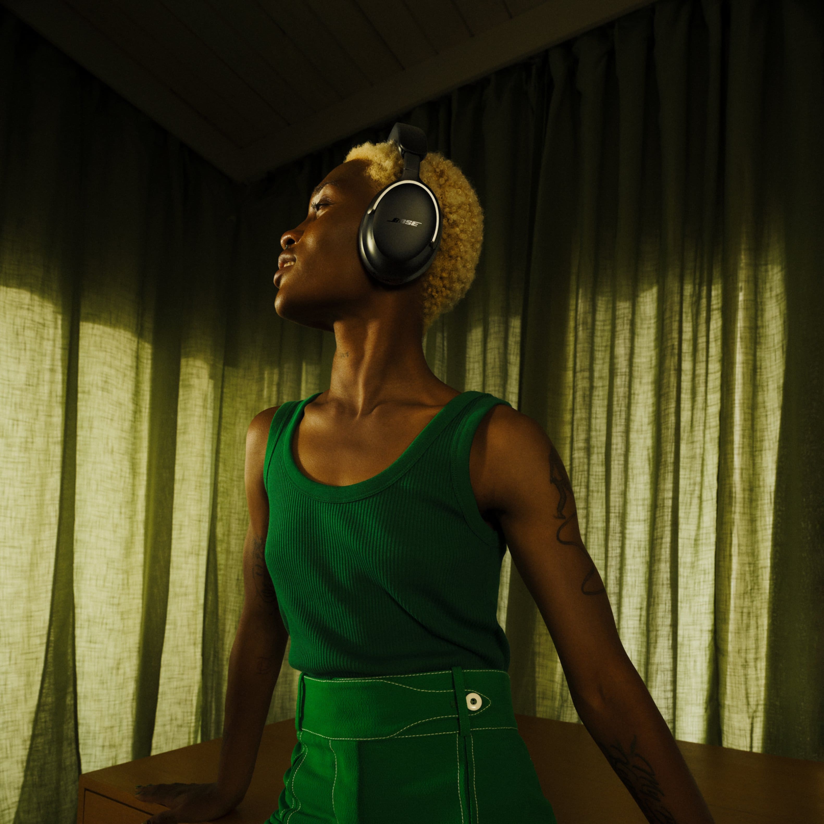 Alt View 15. Bose - QuietComfort Ultra Wireless Noise Cancelling Over-the-Ear Headphones - Black.