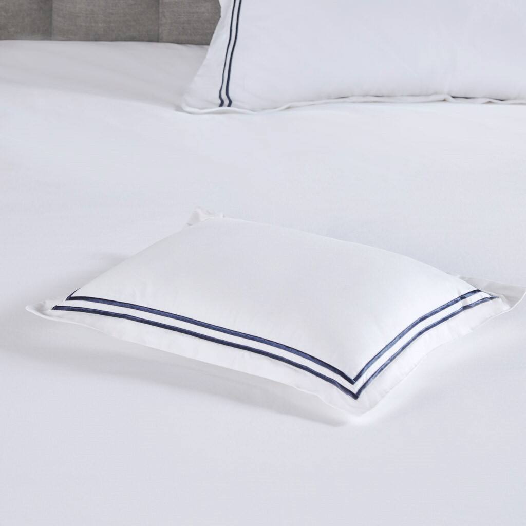 Alt View 3. Gracie Mills - Gracie Mills Mooney 500 Thread Count Embroidered Cotton Sateen Duvet Cover Set - White/Navy.