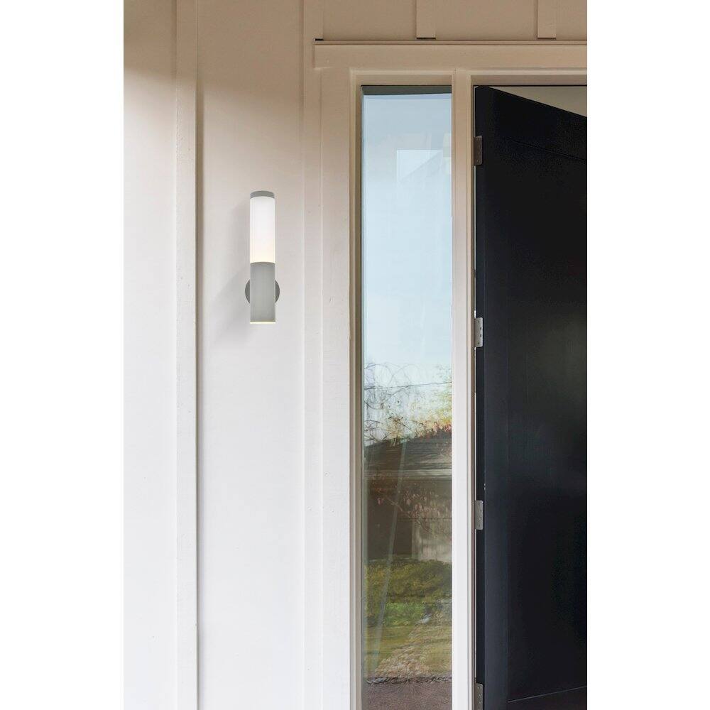 Angle. Living District - Raine Integrated Led Wall Sconce In Silver - Silver.