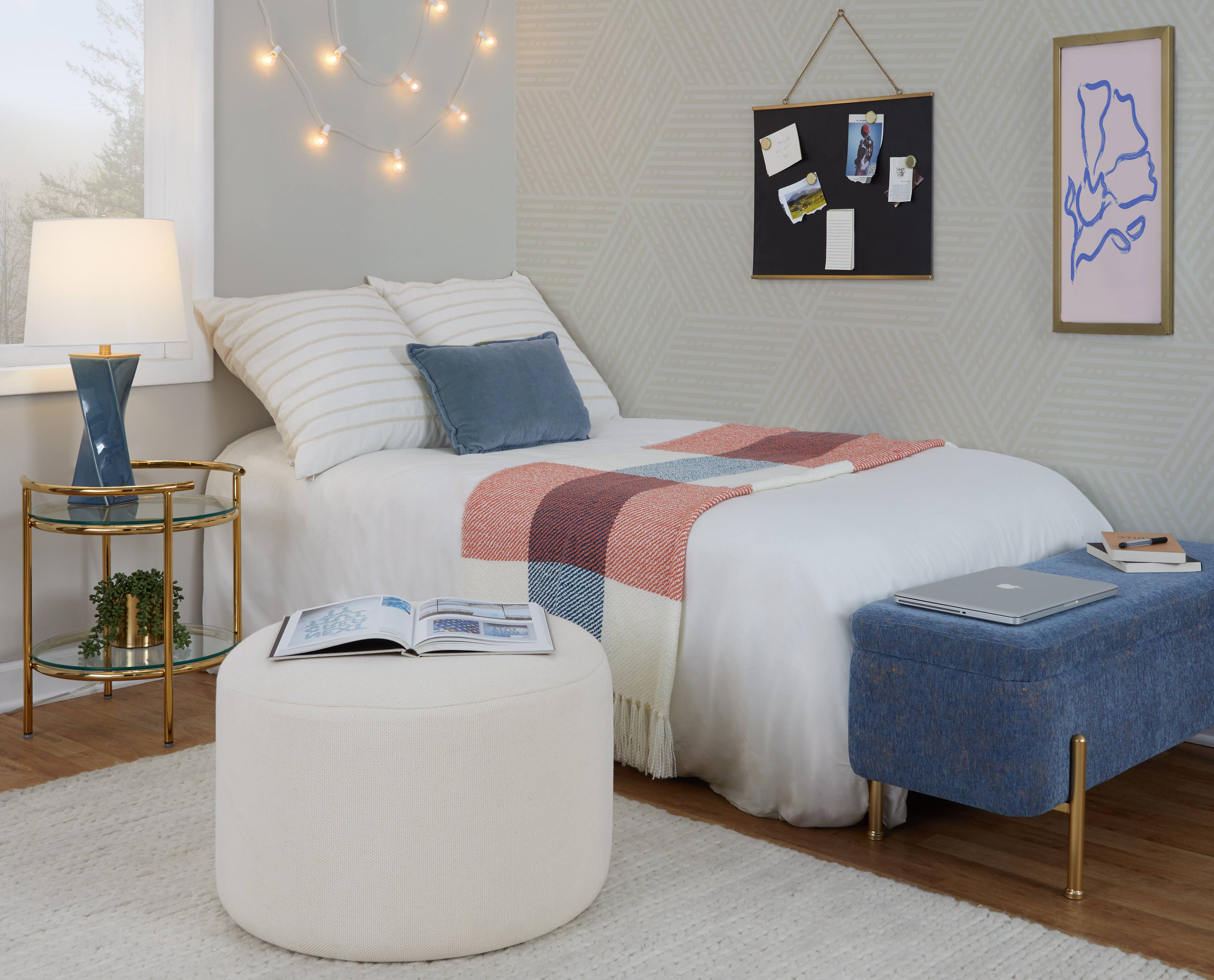 The text in the image appears to be a mix of letters and numbers. Here is the corrected and grouped version:

- N1
- O
- PA
- P25N
- CNTPEN