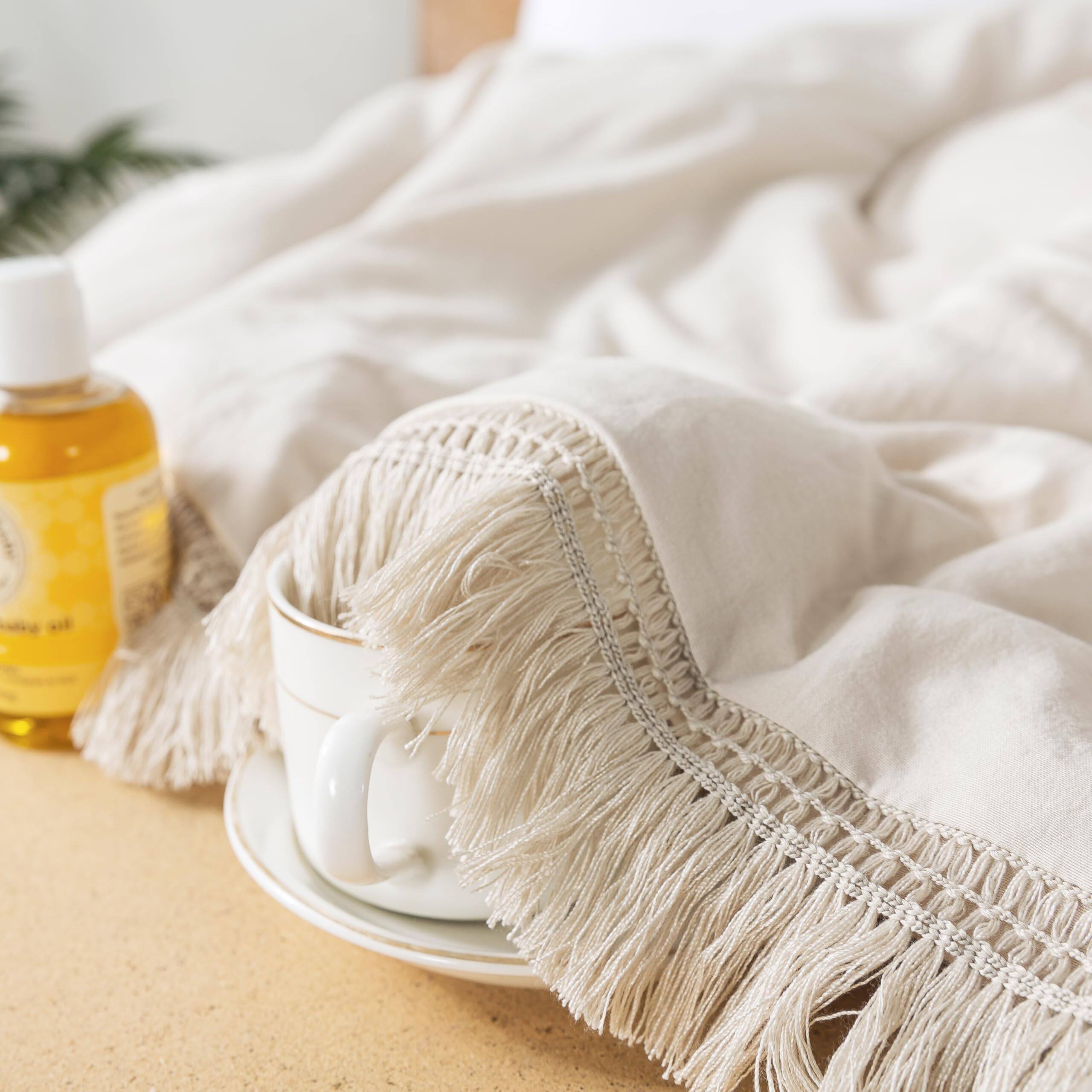 Alt View 1. Comfort Essence - Queen Comforter Set 3 Pieces Boho Lightweight Fluffy Bedding Comforters Sets Soft Tassel All Seasons Bed - 18 - Lavender-King (104"x90").