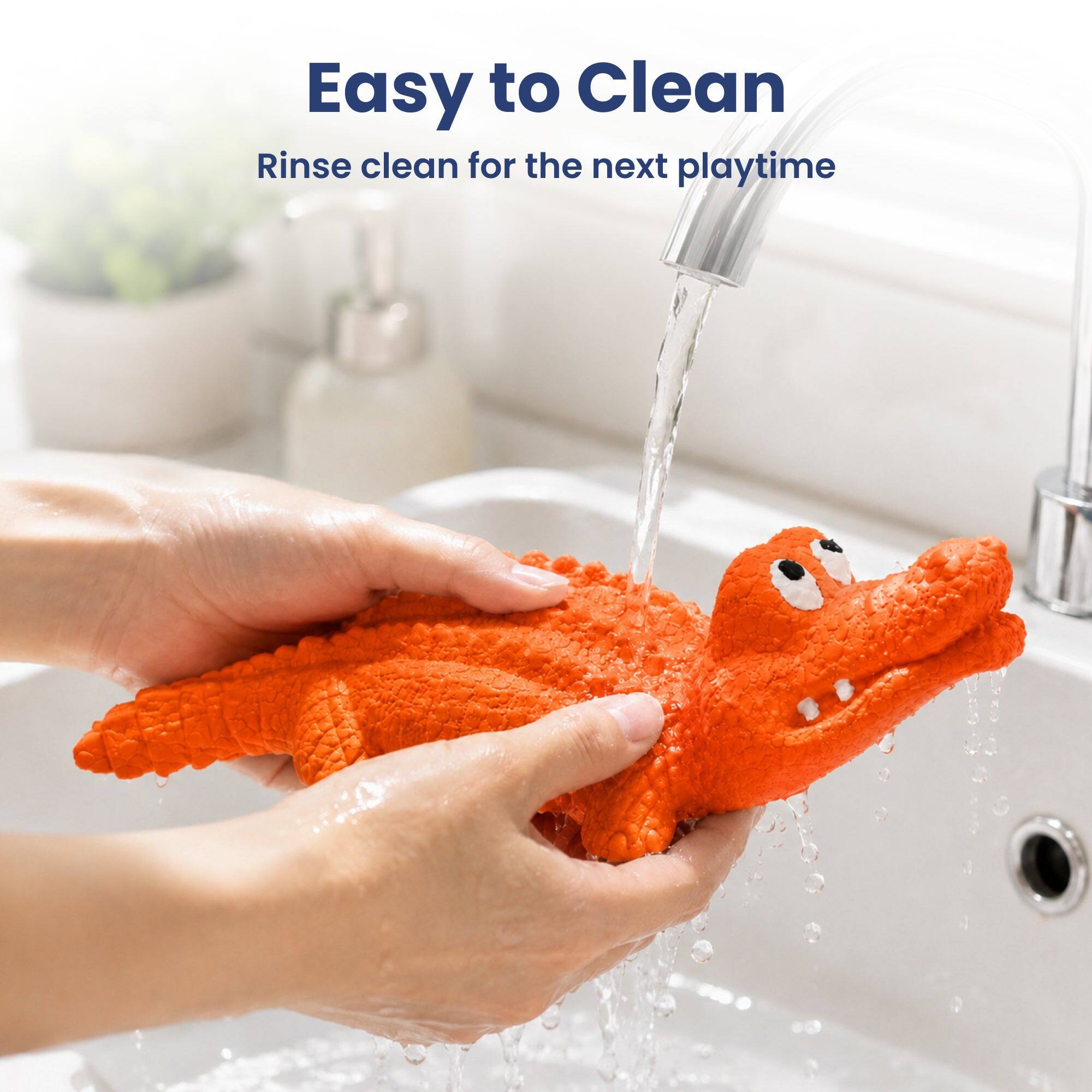 Easy to Clean  
Rinse clean for the next playtime