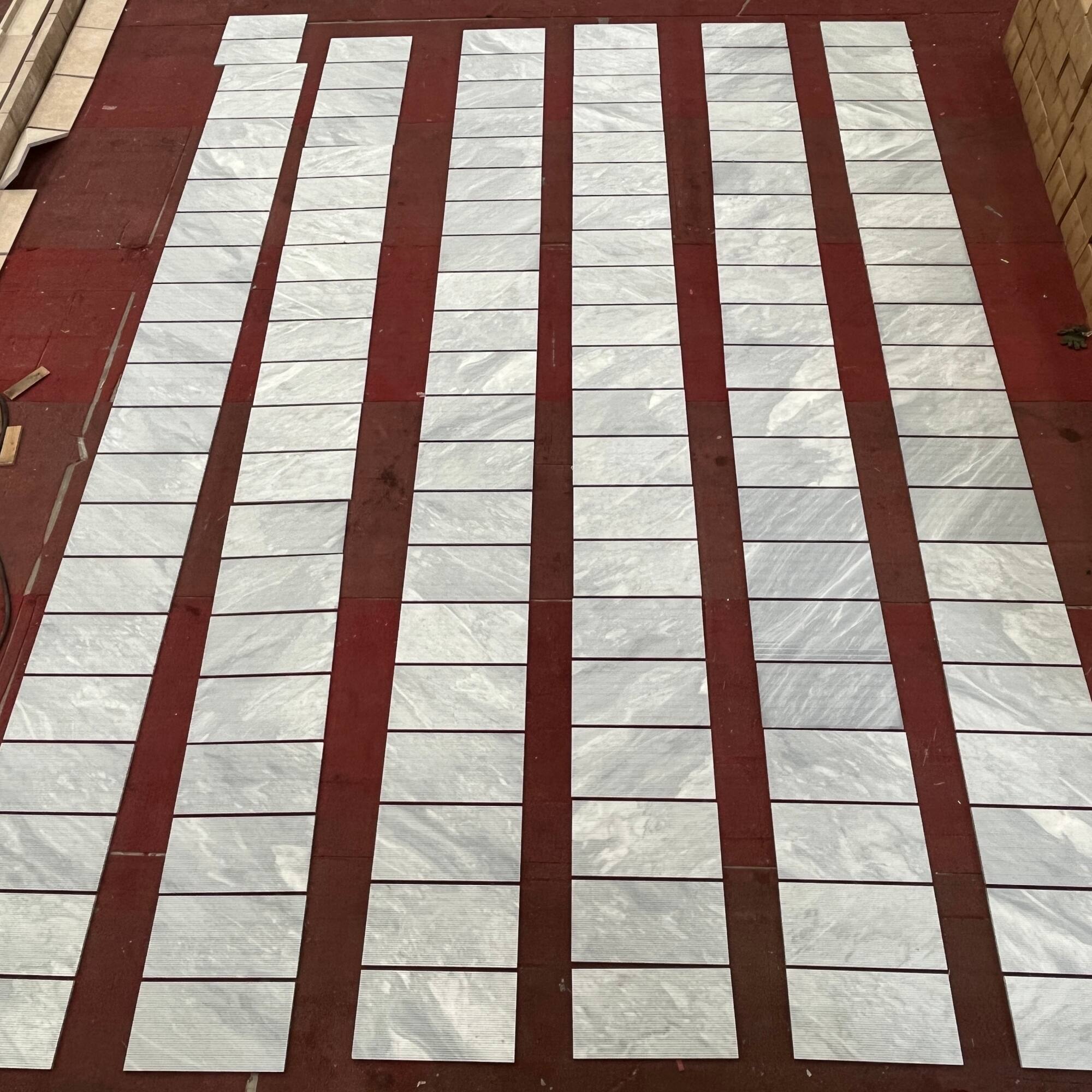 Left. GOODSILO - Premium Textured Gray Marble Wall Tiles for Interior Decoration - Natural Stone Elegance - Gray.