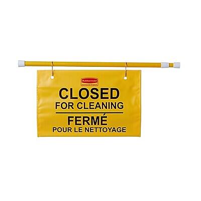 CLOSED FOR CLEANING  
FERMÉ POUR LE NETTOYAGE