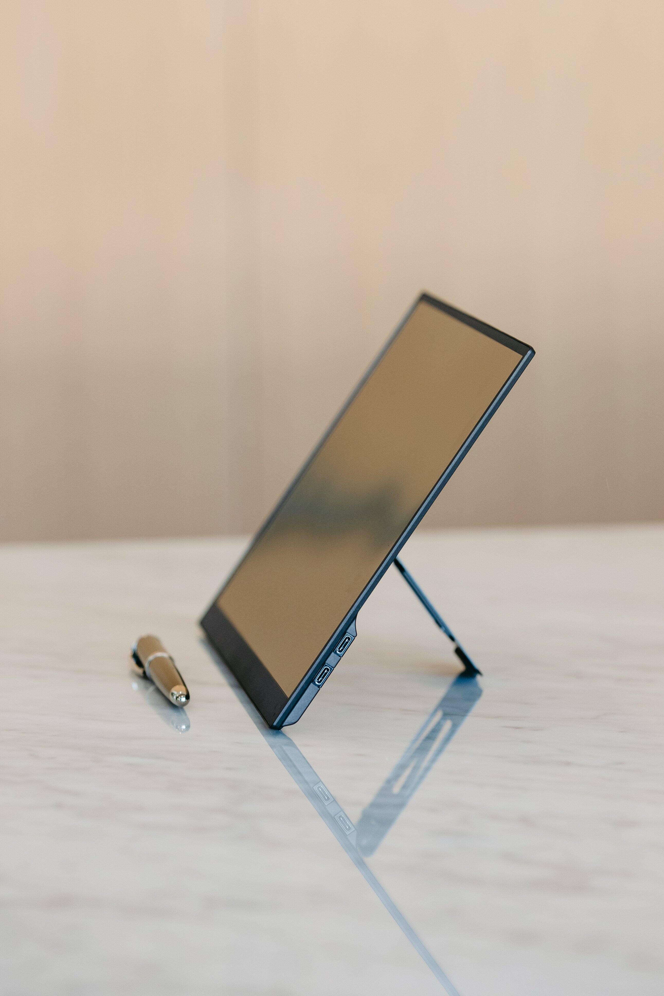 Left. VAIO - VAIO 14" Portable Monitor | Ultra-Light Carbon Fiber Design | (1920 x 1200) | Origami Stand Case | Crafted in Japan - BLACK.