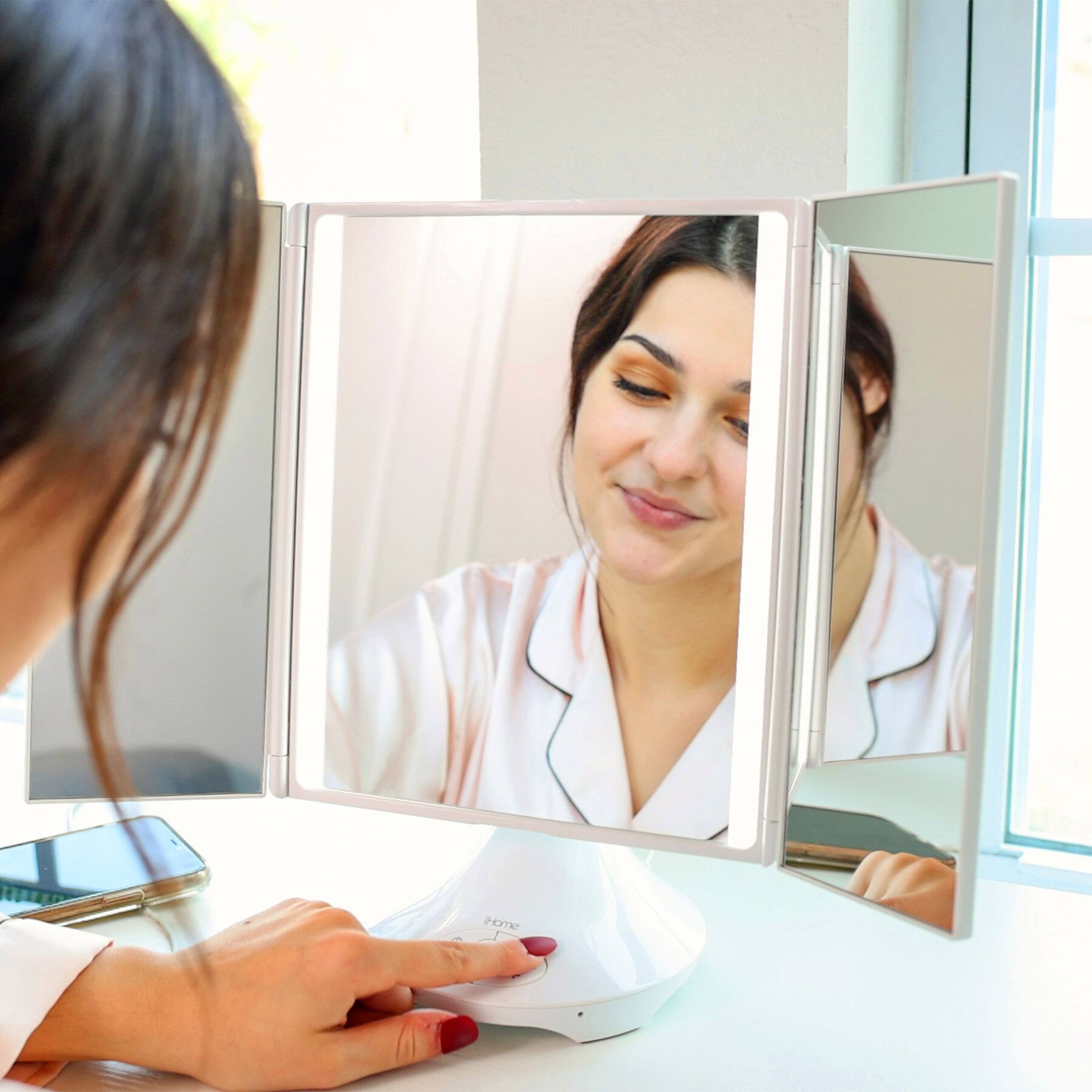 Back. iHome - iHome Trifold Mirror with Lights and Bluetooth Speaker (iCVBT40) - White.