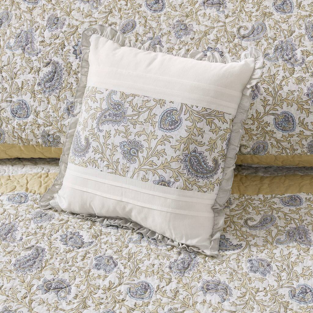Alt View 3. Gracie Mills - Gracie Mills Singleton Reversible Paisley Lace 6-Piece Cotton Percale Quilt Set - Yellow.