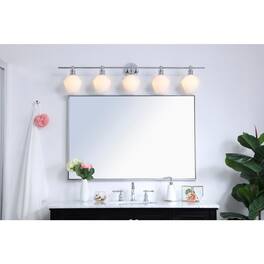 Living District - Gene 5 light Wall sconce - Chrome And Frosted White Glass