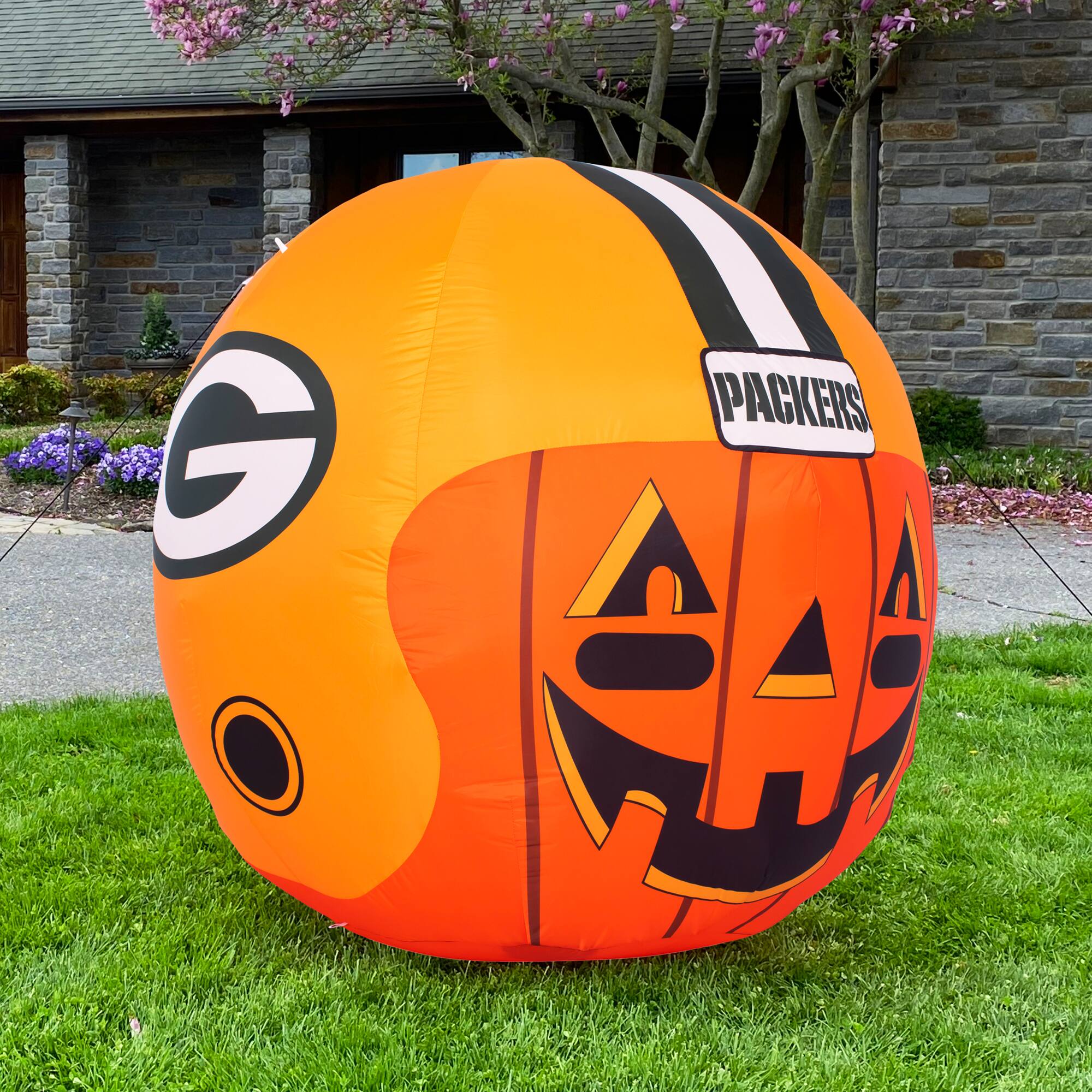Alt View 3. Sporticulture - Green Bay Packers 4' Inflatable Jack-O'-Helmet - Multicolor.