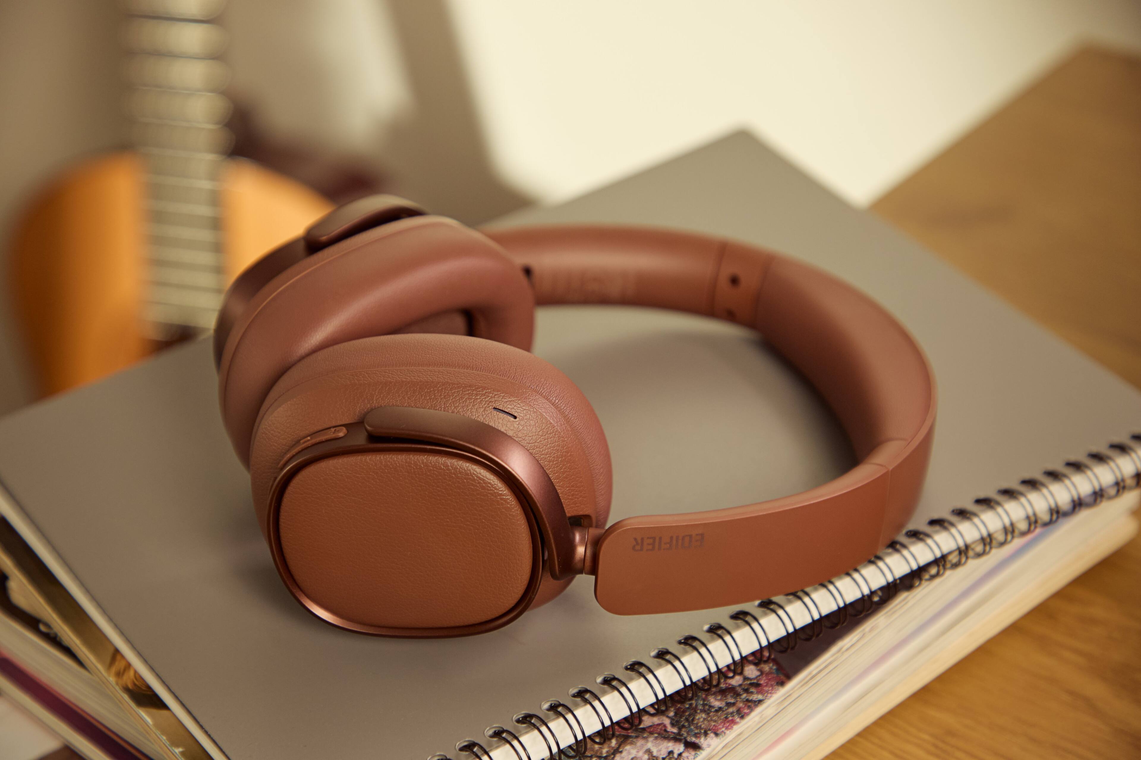 Angle. Edifier - ES850NB Active Noise Cancelling Headphones - Brown.
